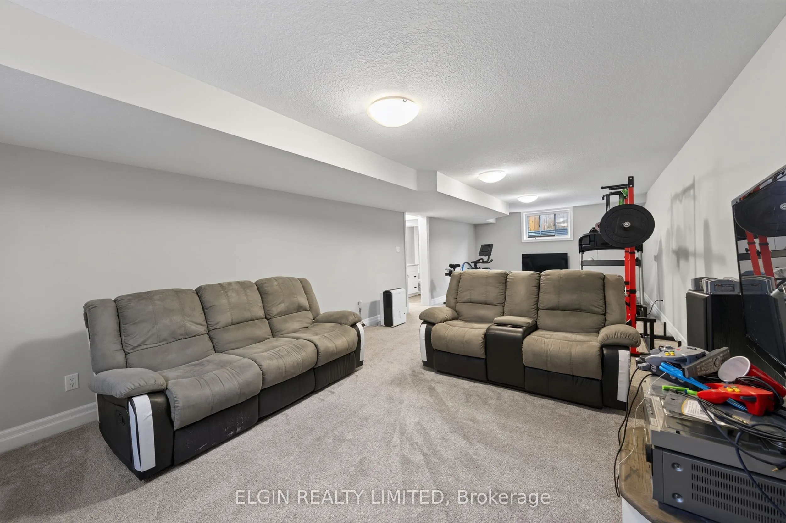 14 Muirfield Drive