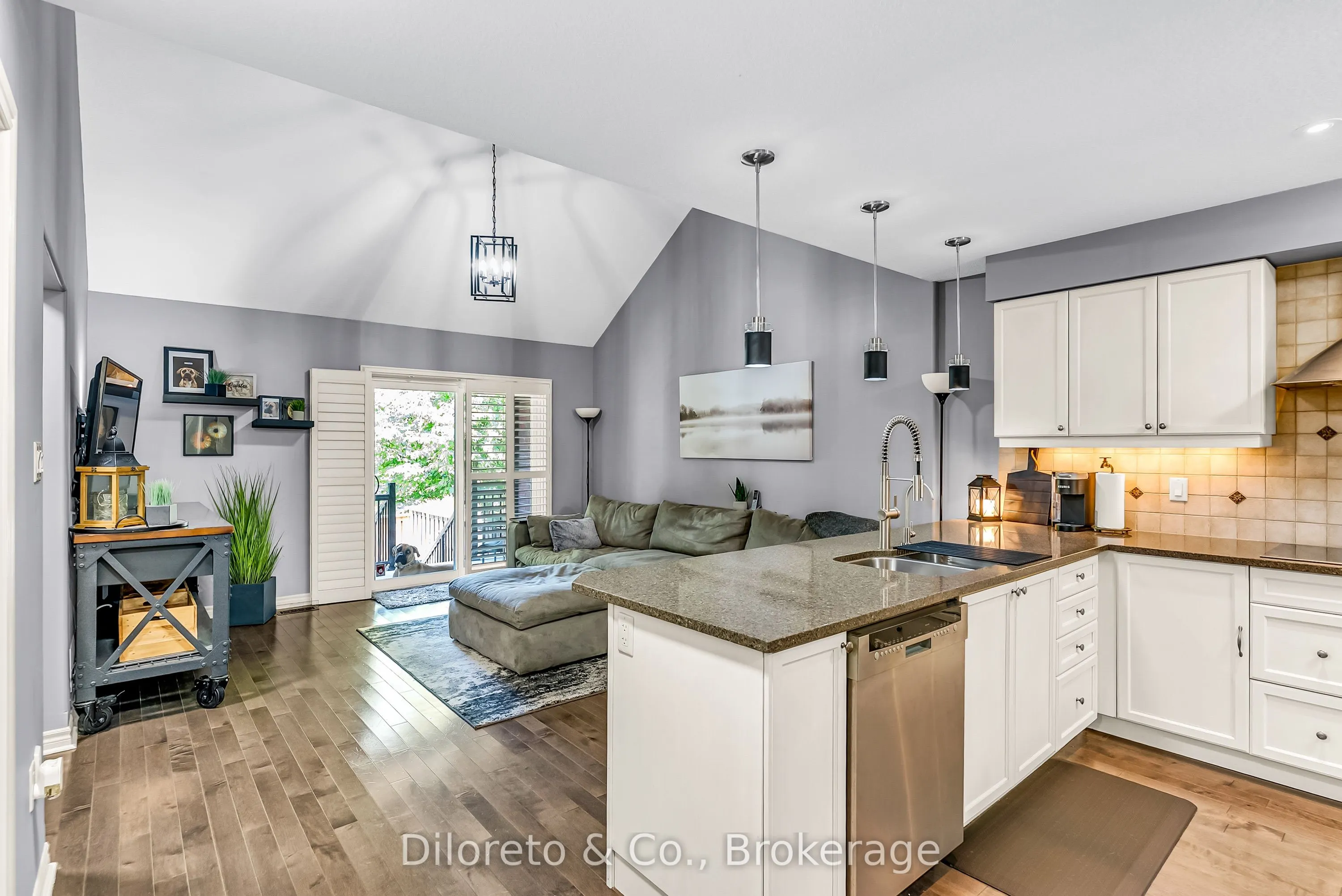 12 Annmoore Crescent #19