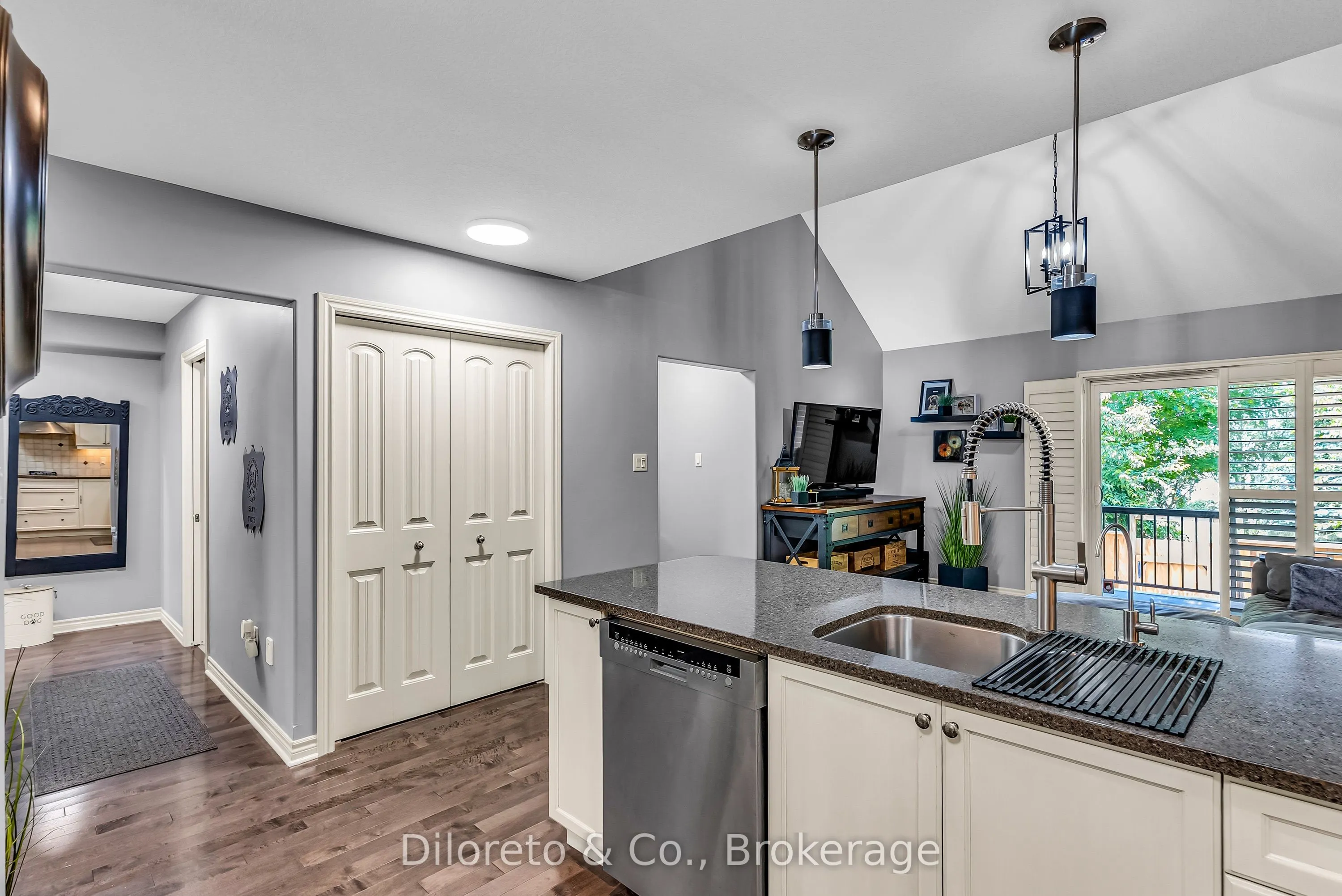 12 Annmoore Crescent #19