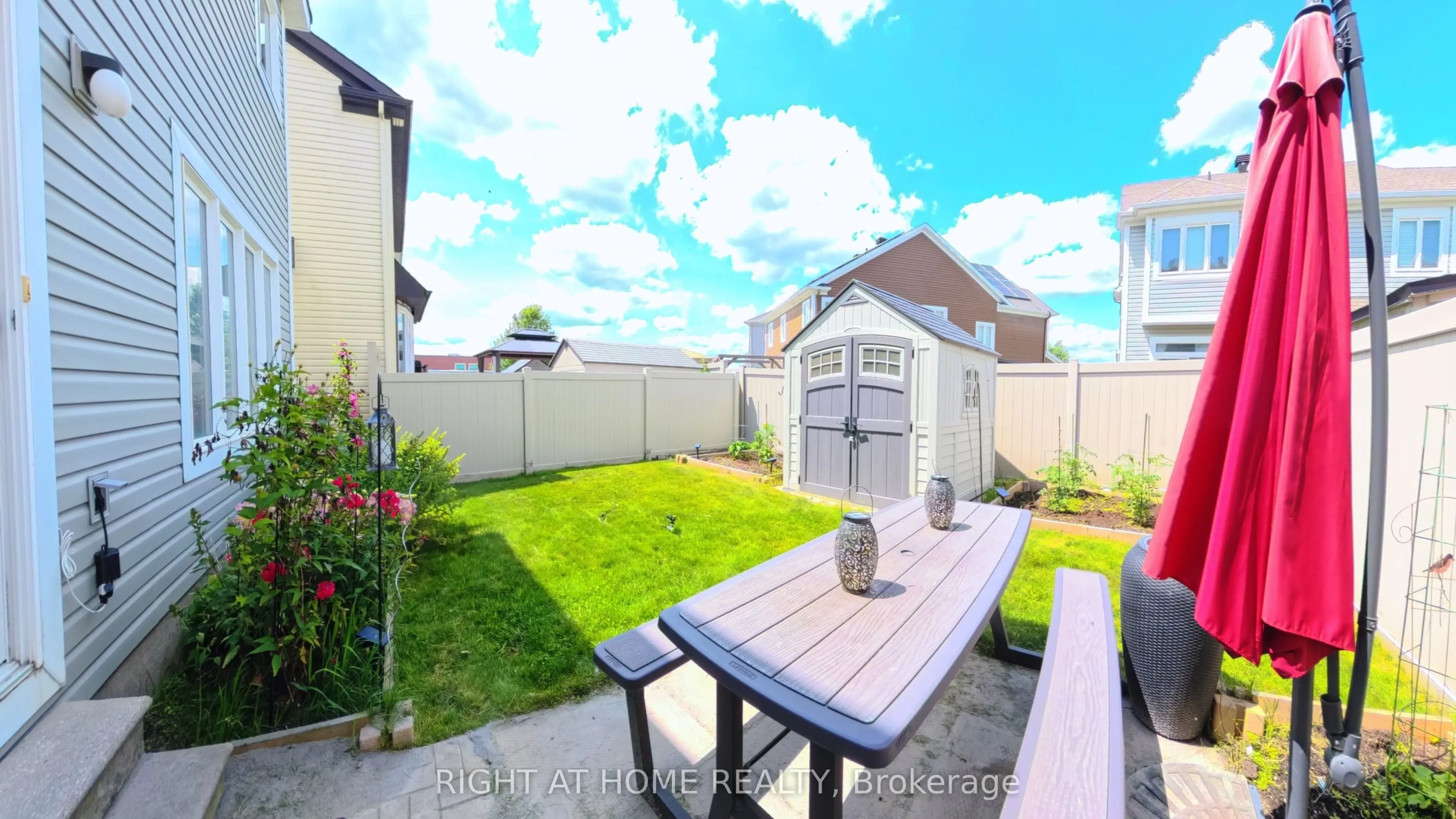 566 Dundonald Drive