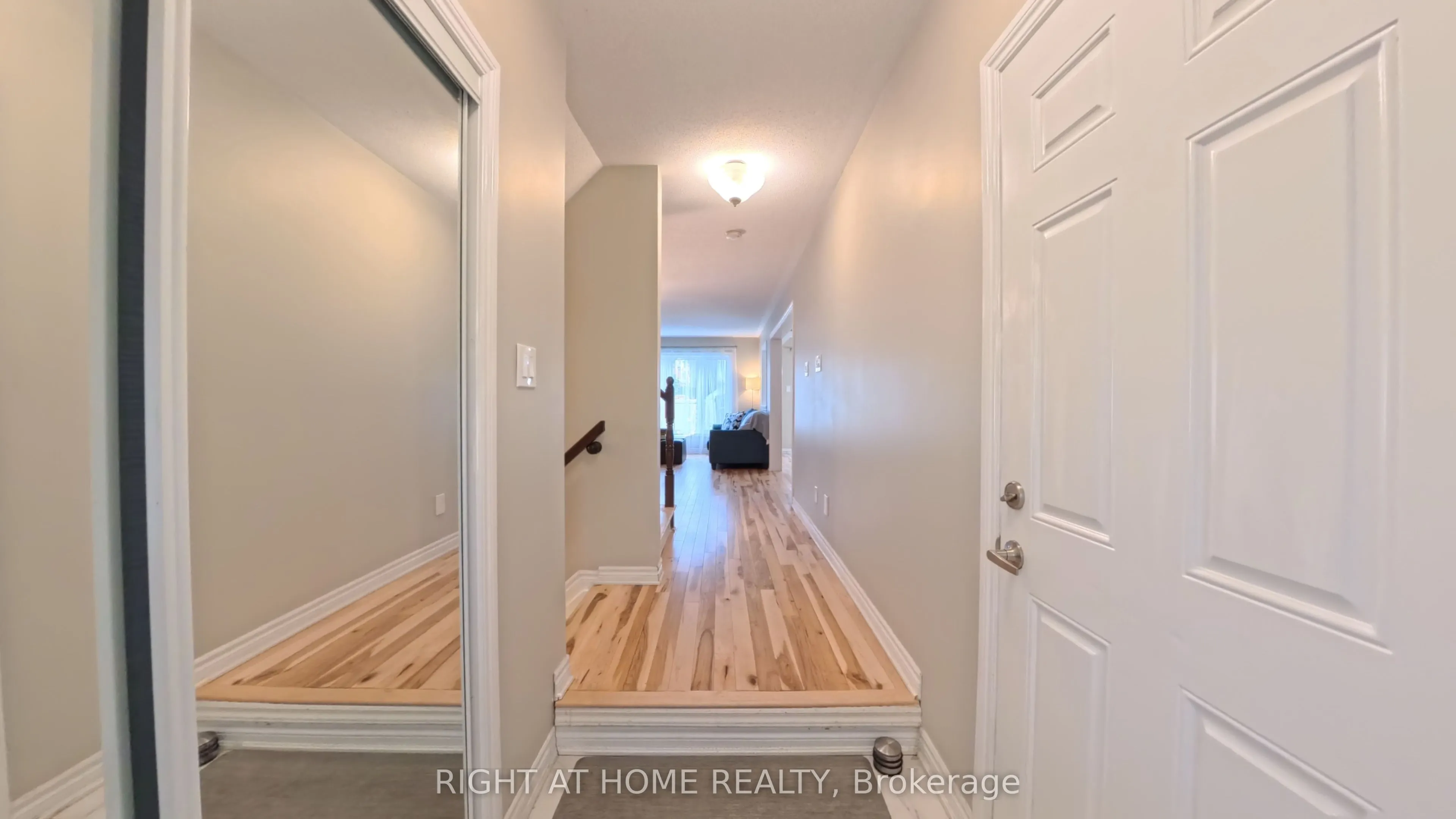 566 Dundonald Drive