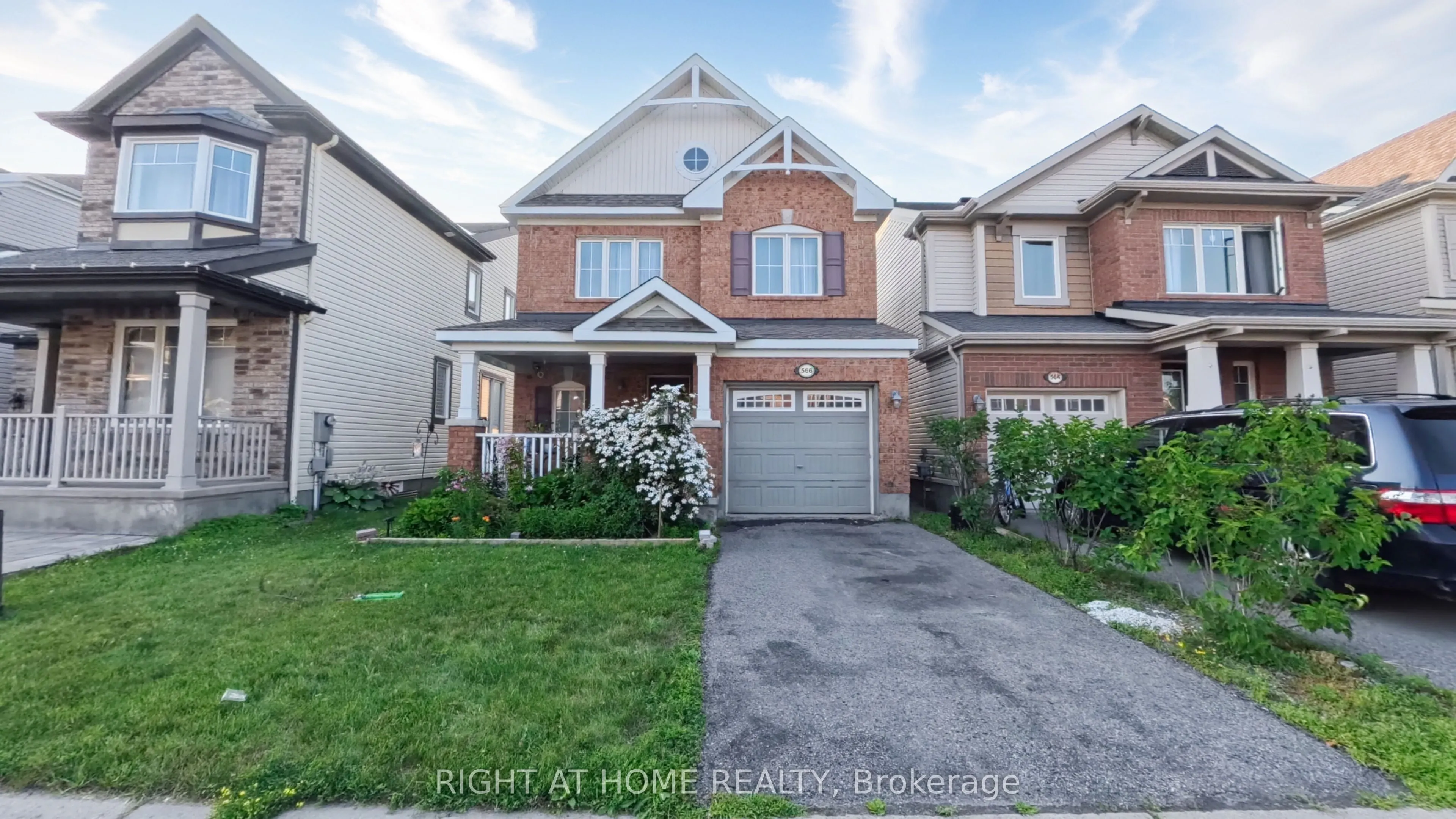 566 Dundonald Drive