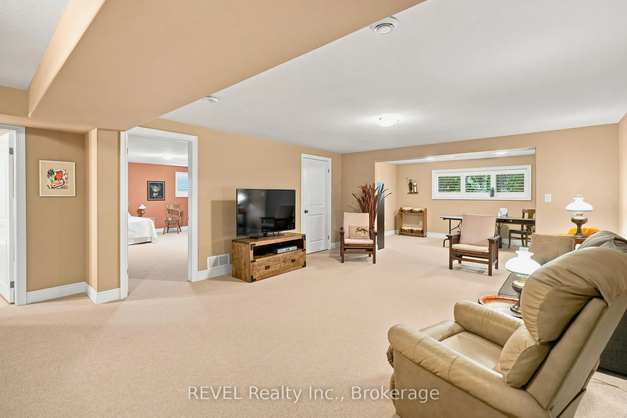 90 Sunrise Court