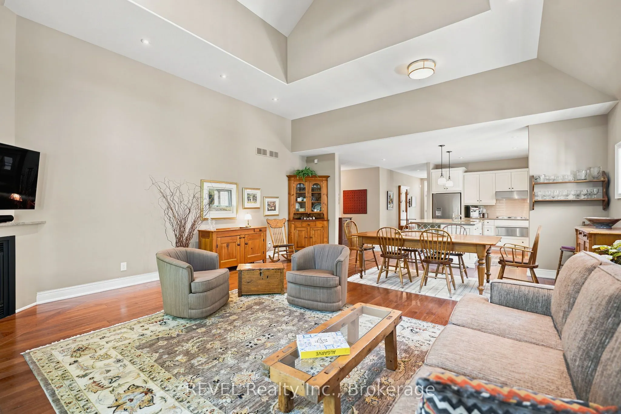 90 Sunrise Court