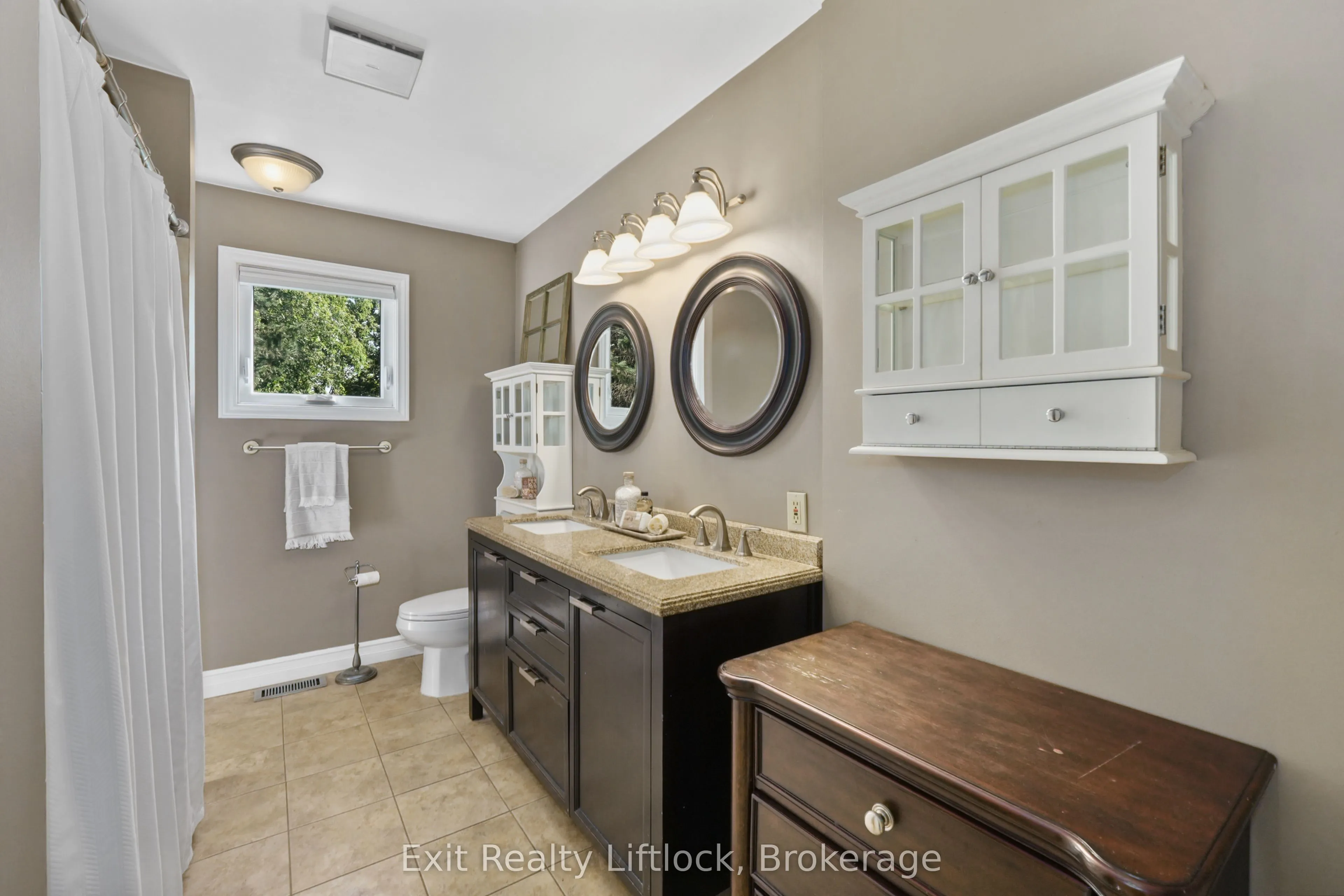 117 Pinecrest Avenue