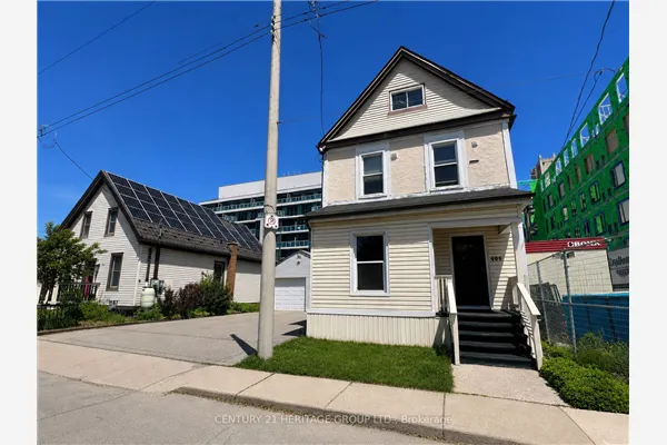 406 Jackson Street W