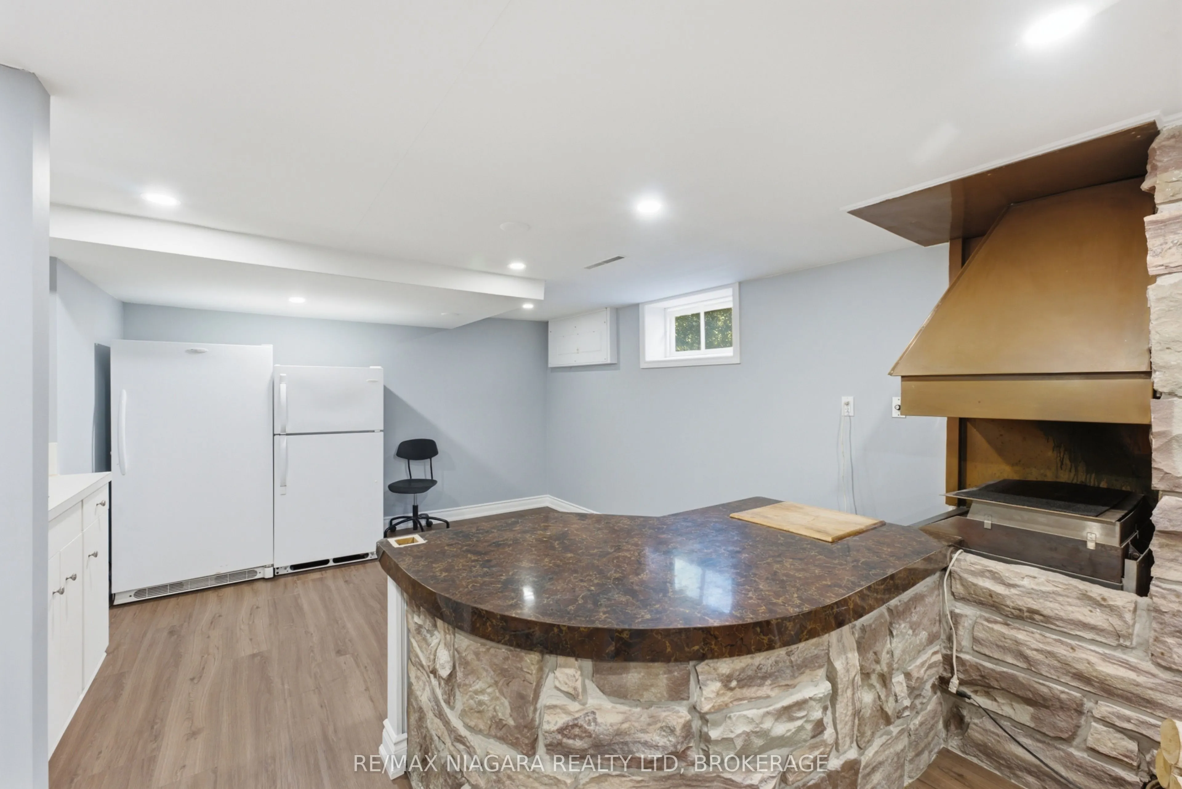11 RICHELIEU Drive