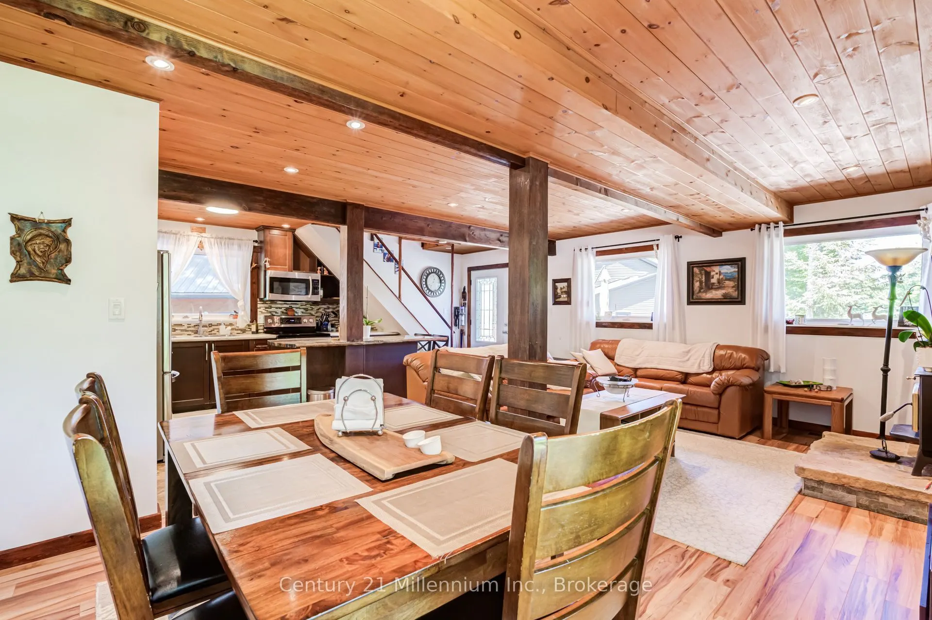446 Manley Crescent