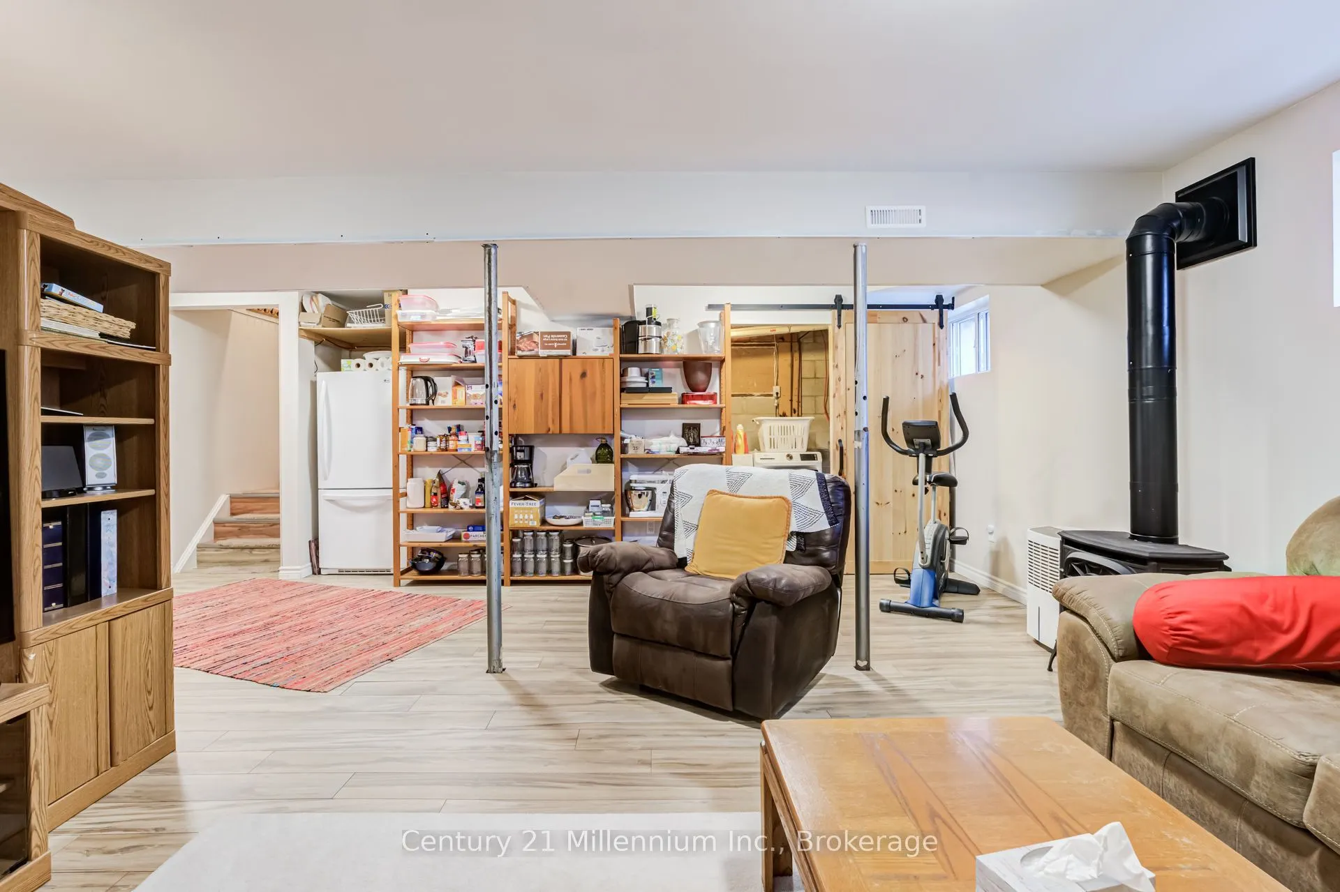 446 Manley Crescent
