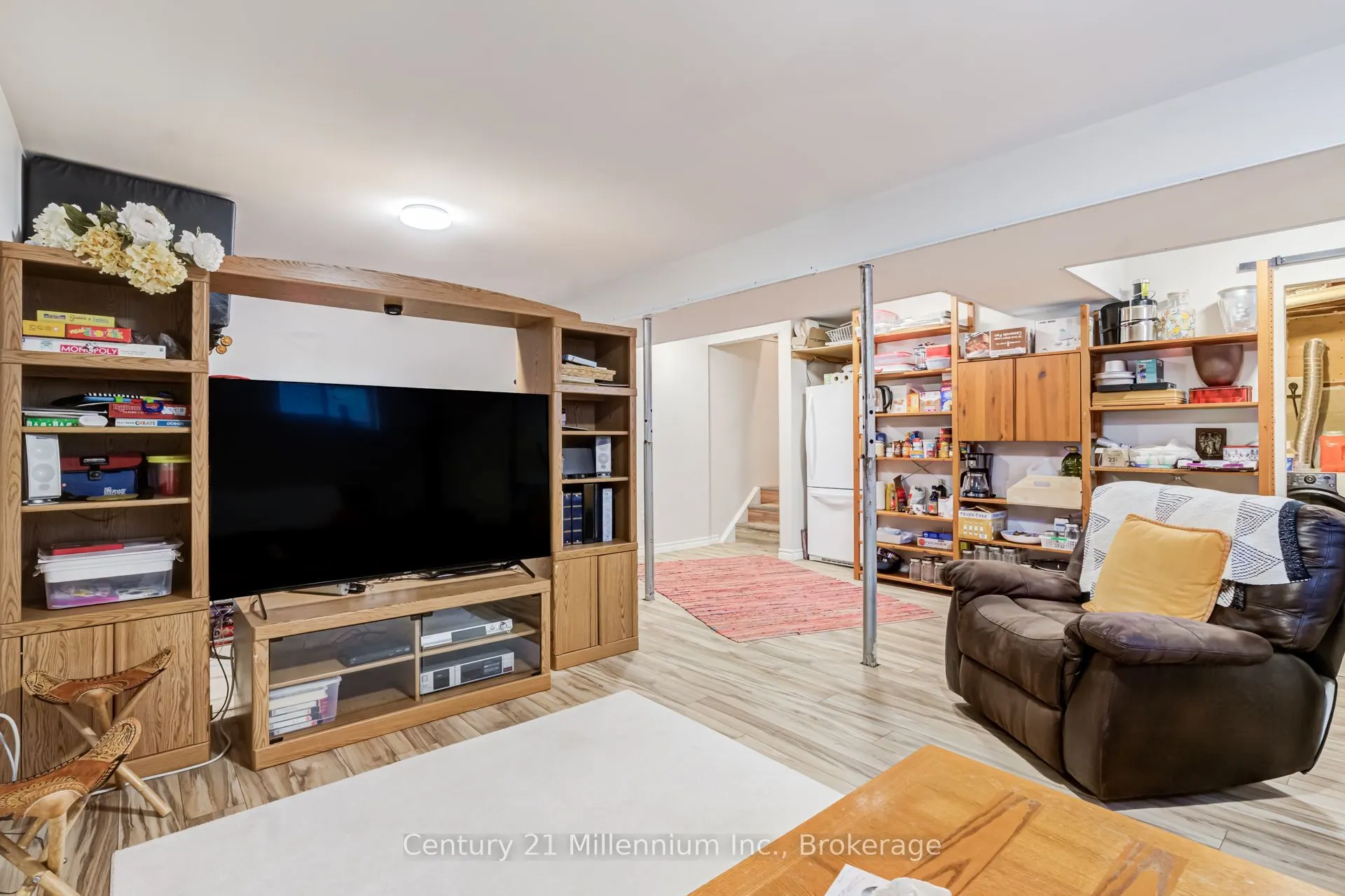 446 Manley Crescent