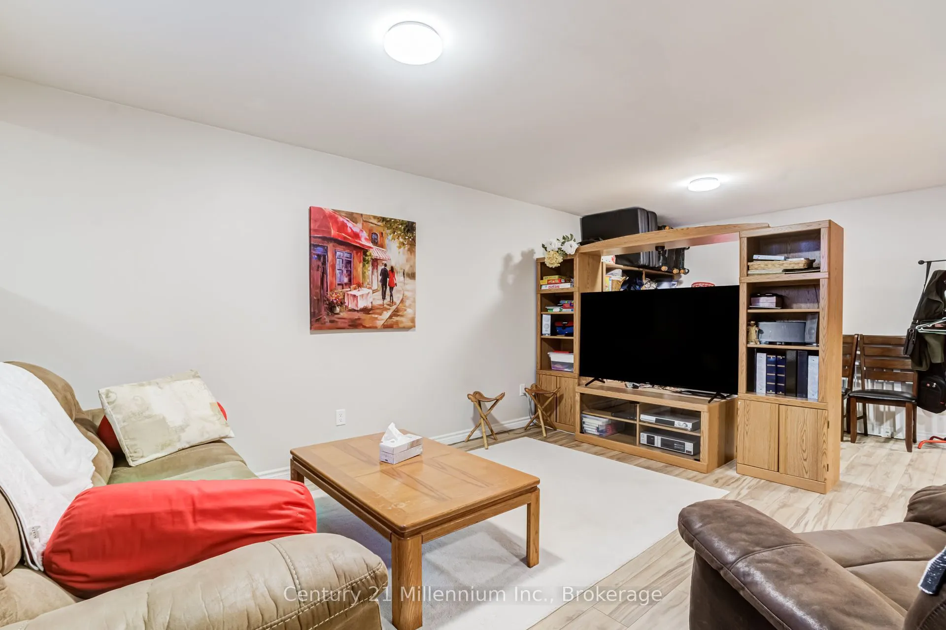 446 Manley Crescent