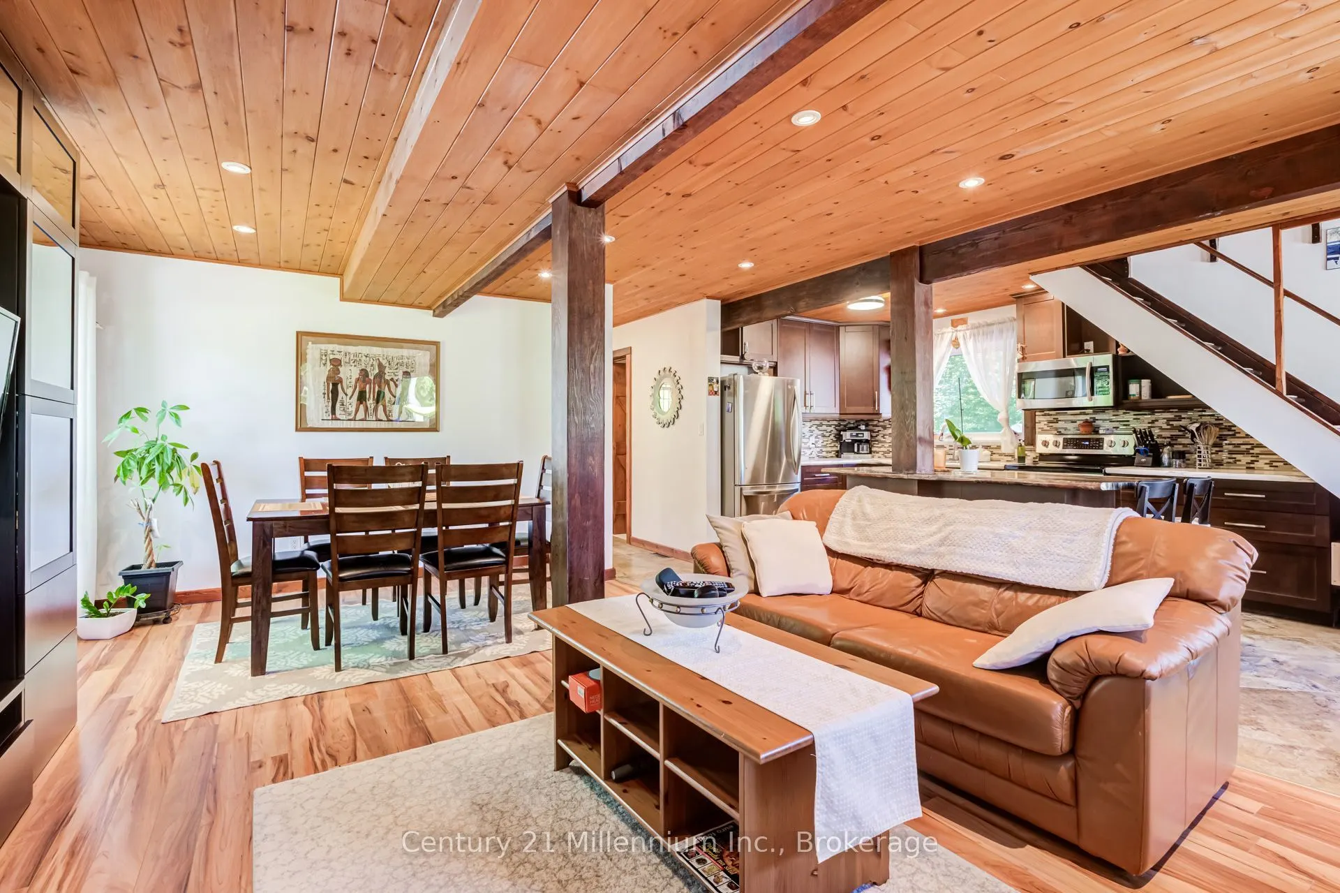 446 Manley Crescent