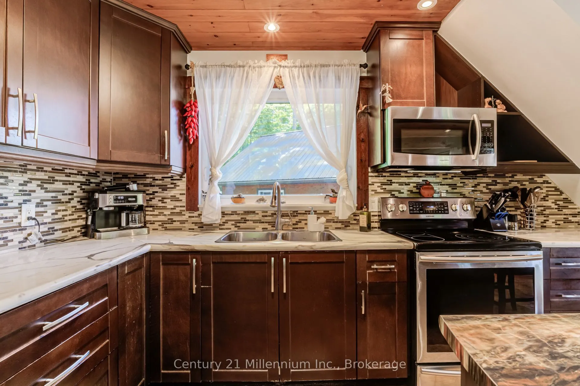 446 Manley Crescent