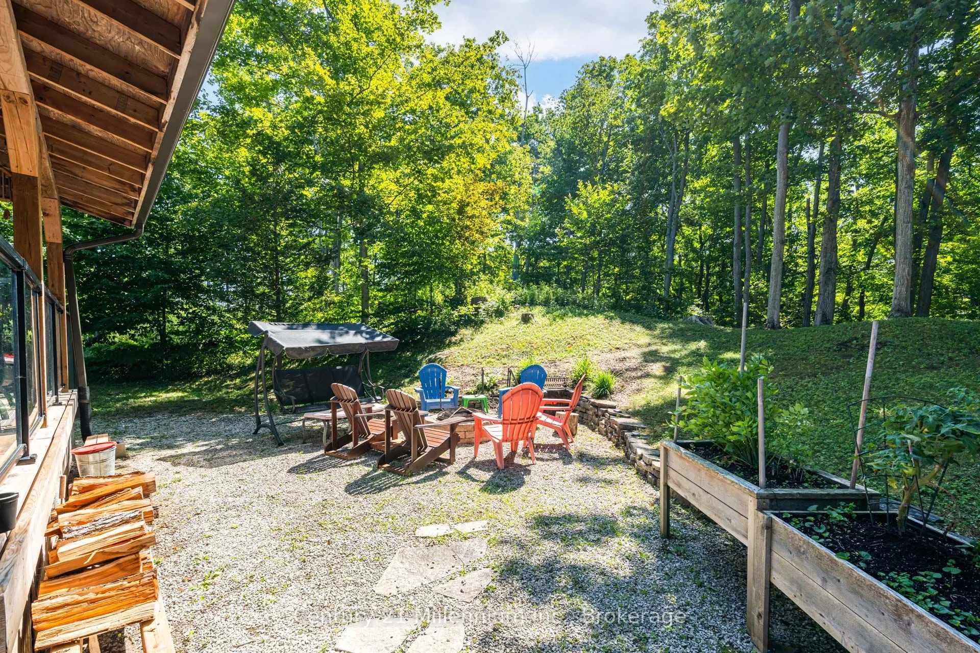 446 Manley Crescent
