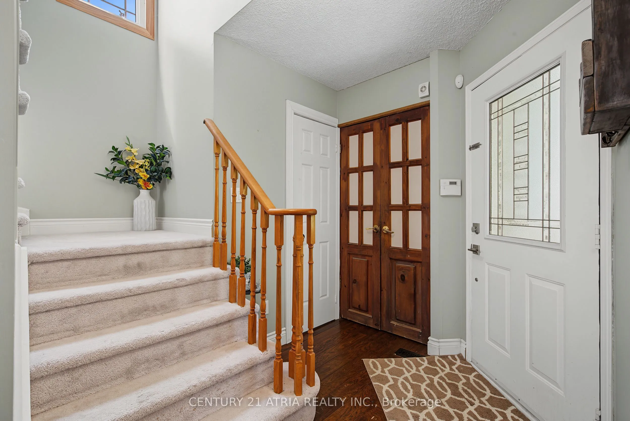 6 Burnham Boulevard