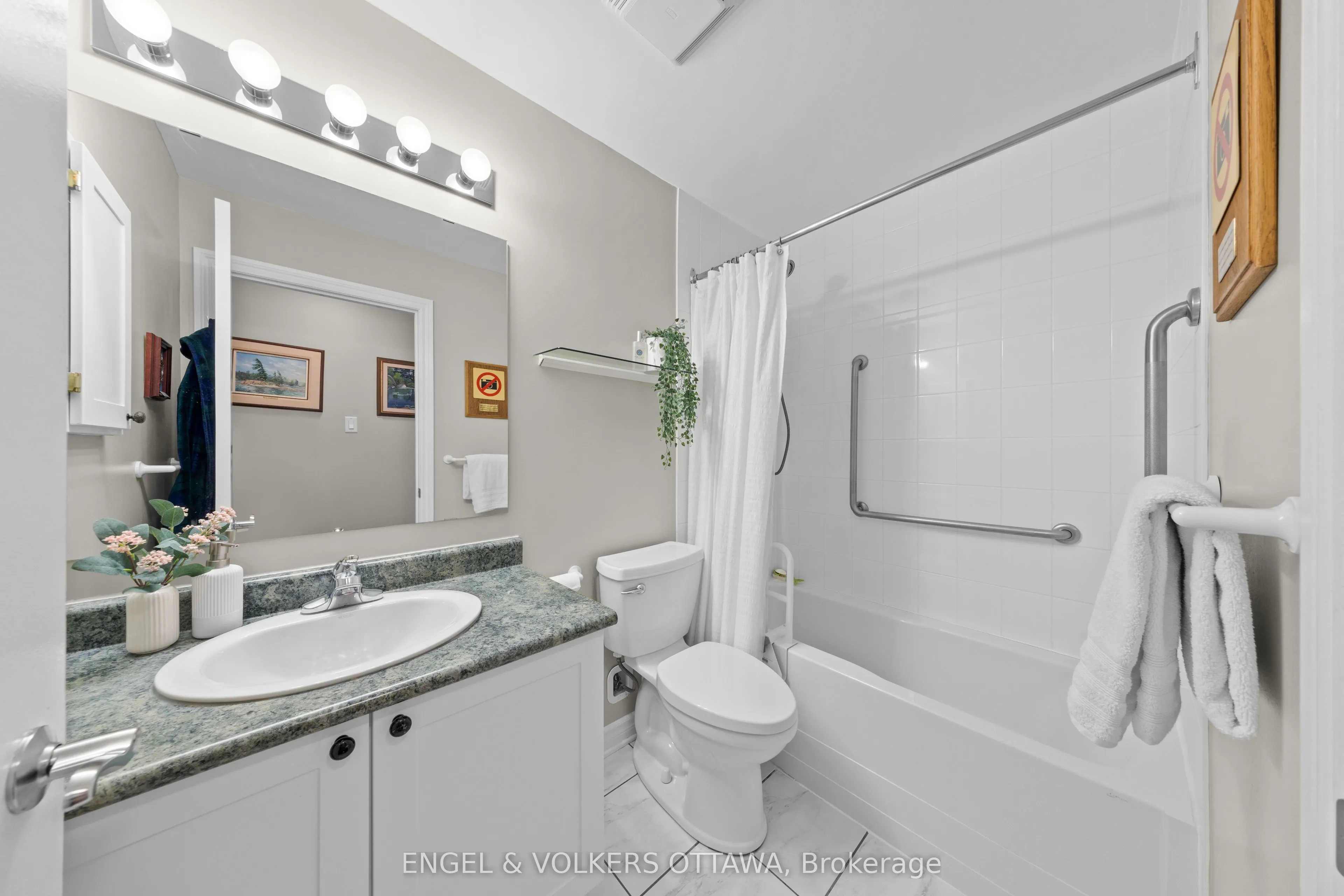 205 Bolton Street #304