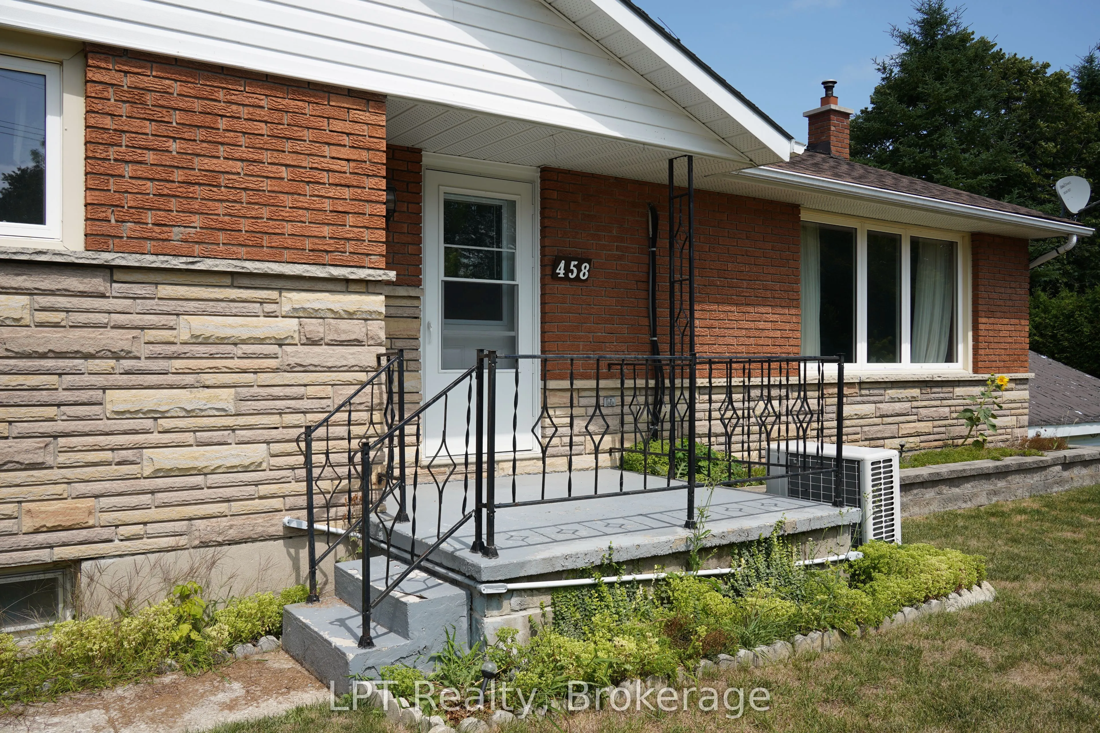 458 Princess Street