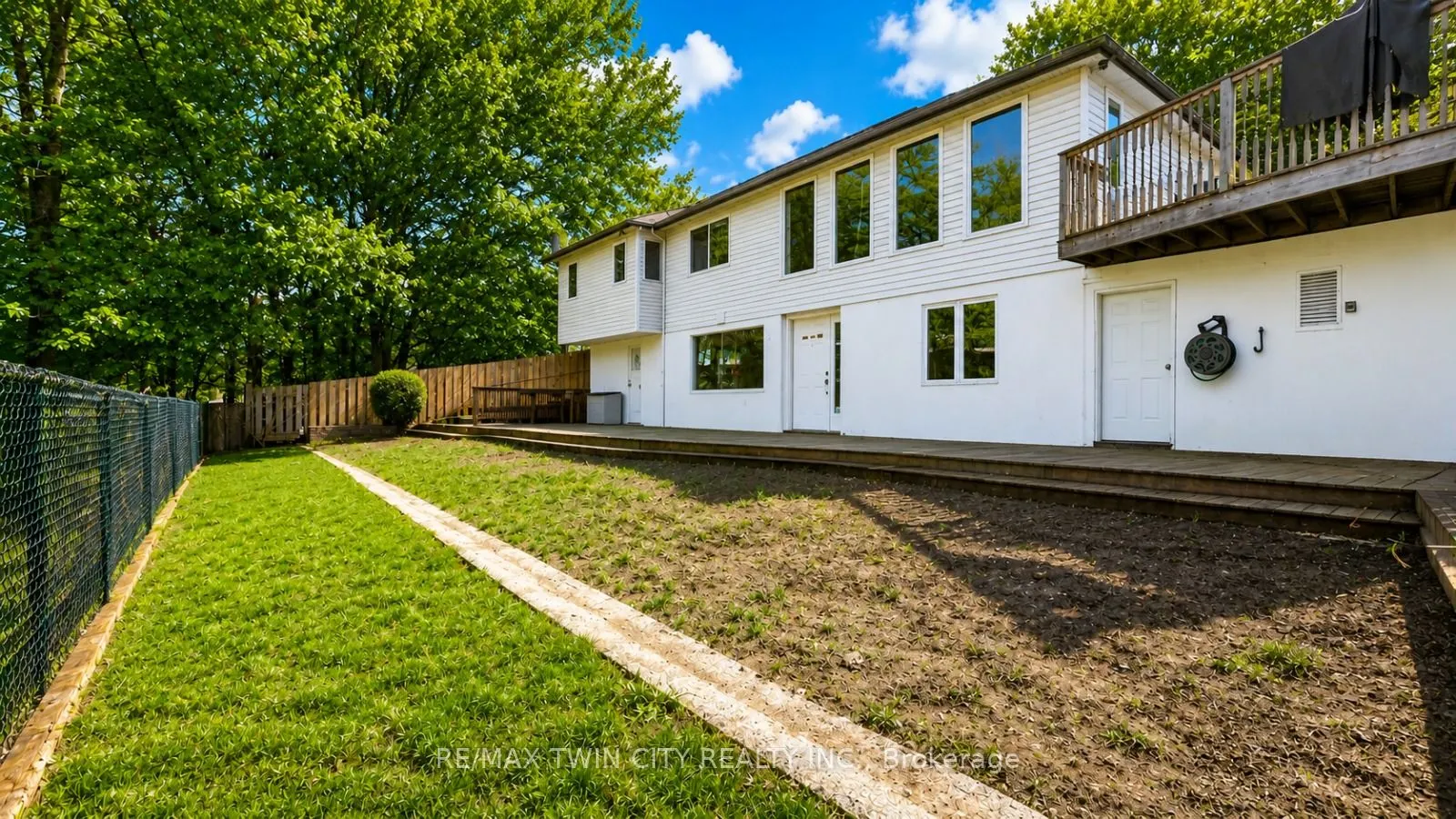 22 Blackhorne Crescent