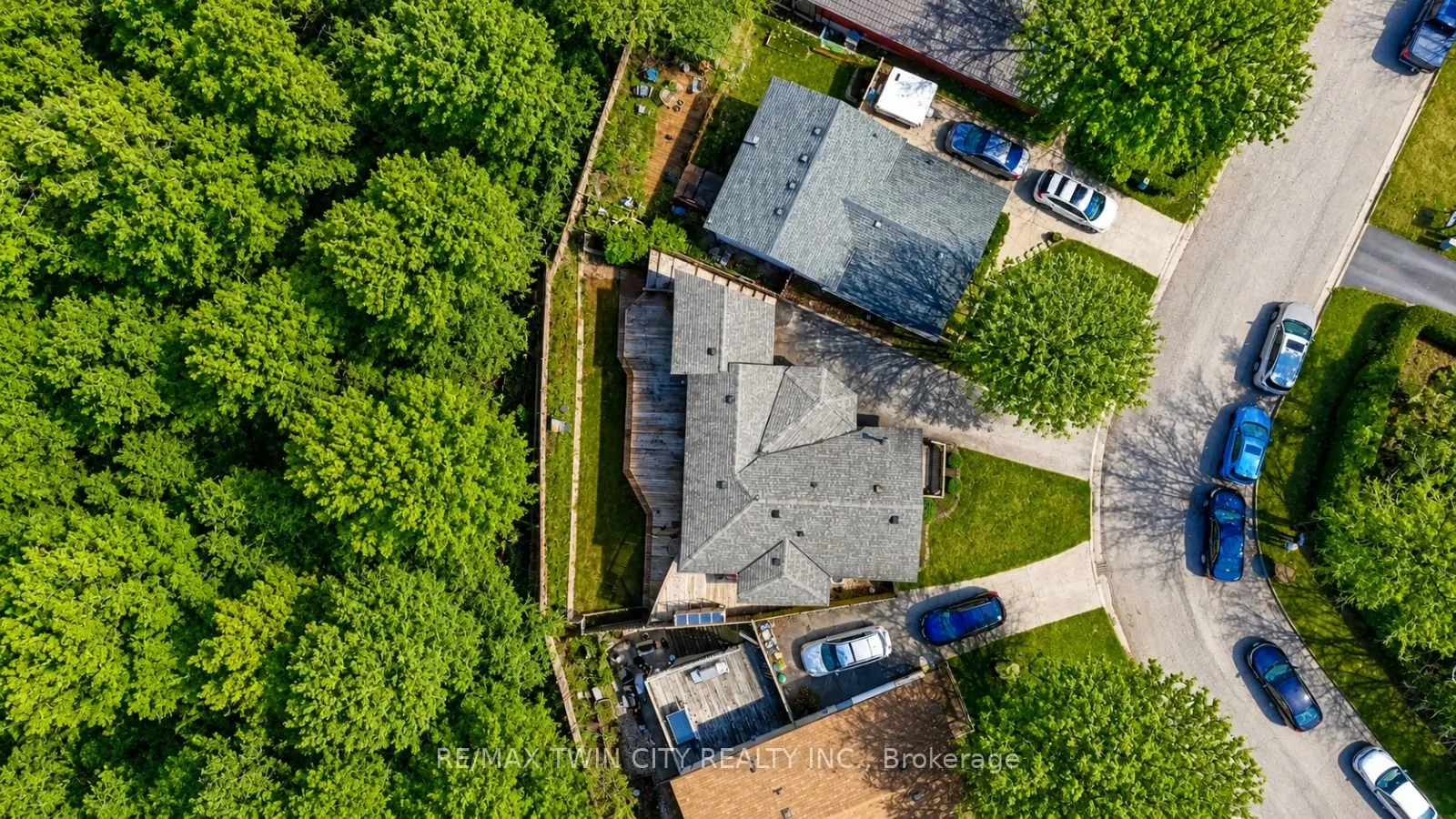 22 Blackhorne Crescent