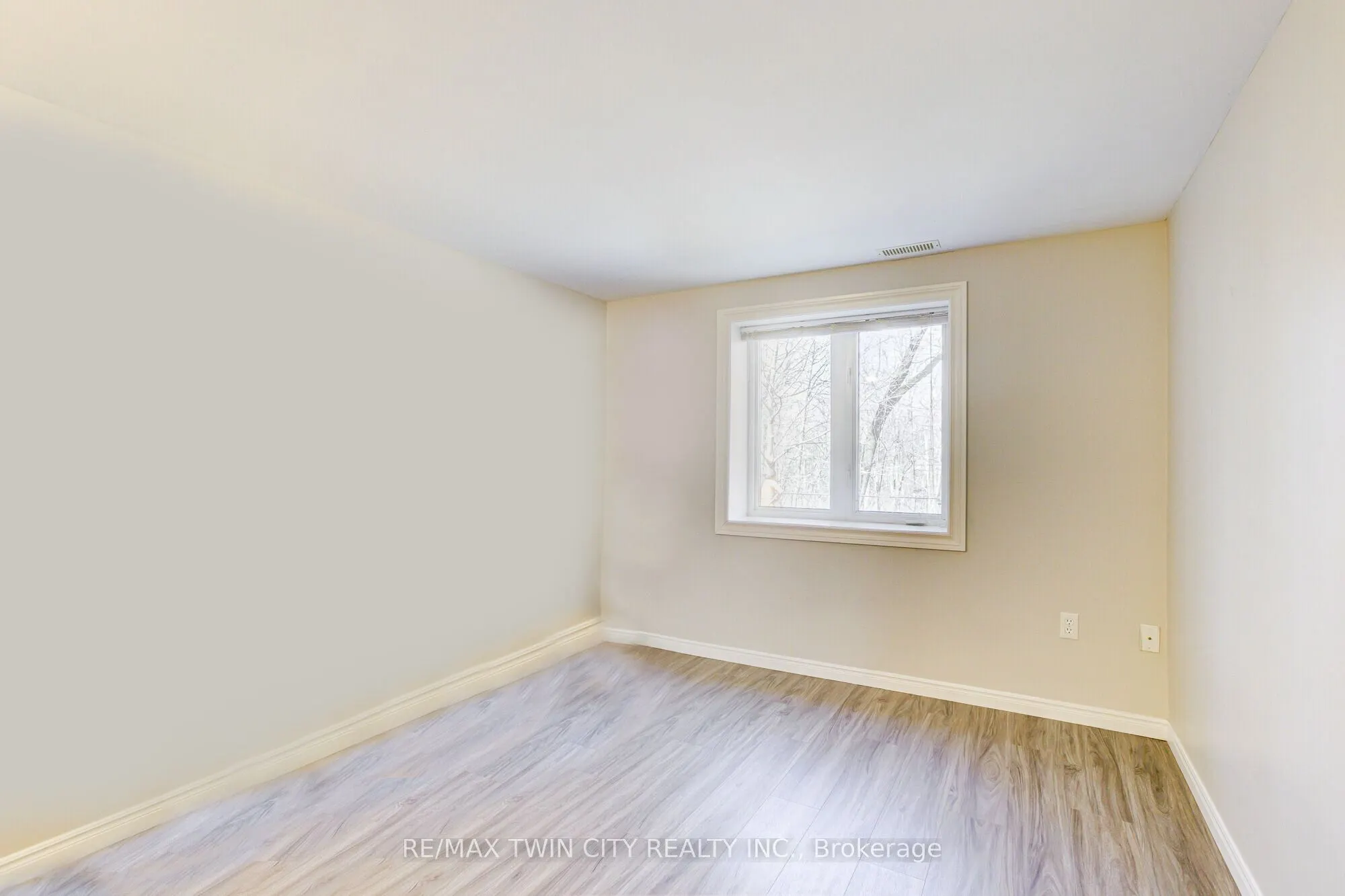 22 Blackhorne Crescent