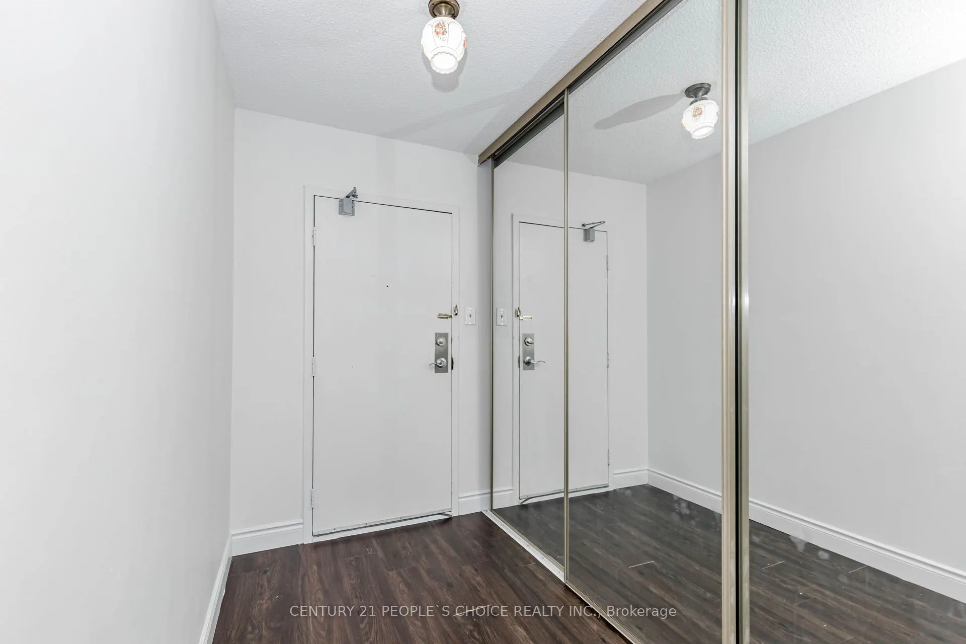 301 FRANCES Avenue #1203