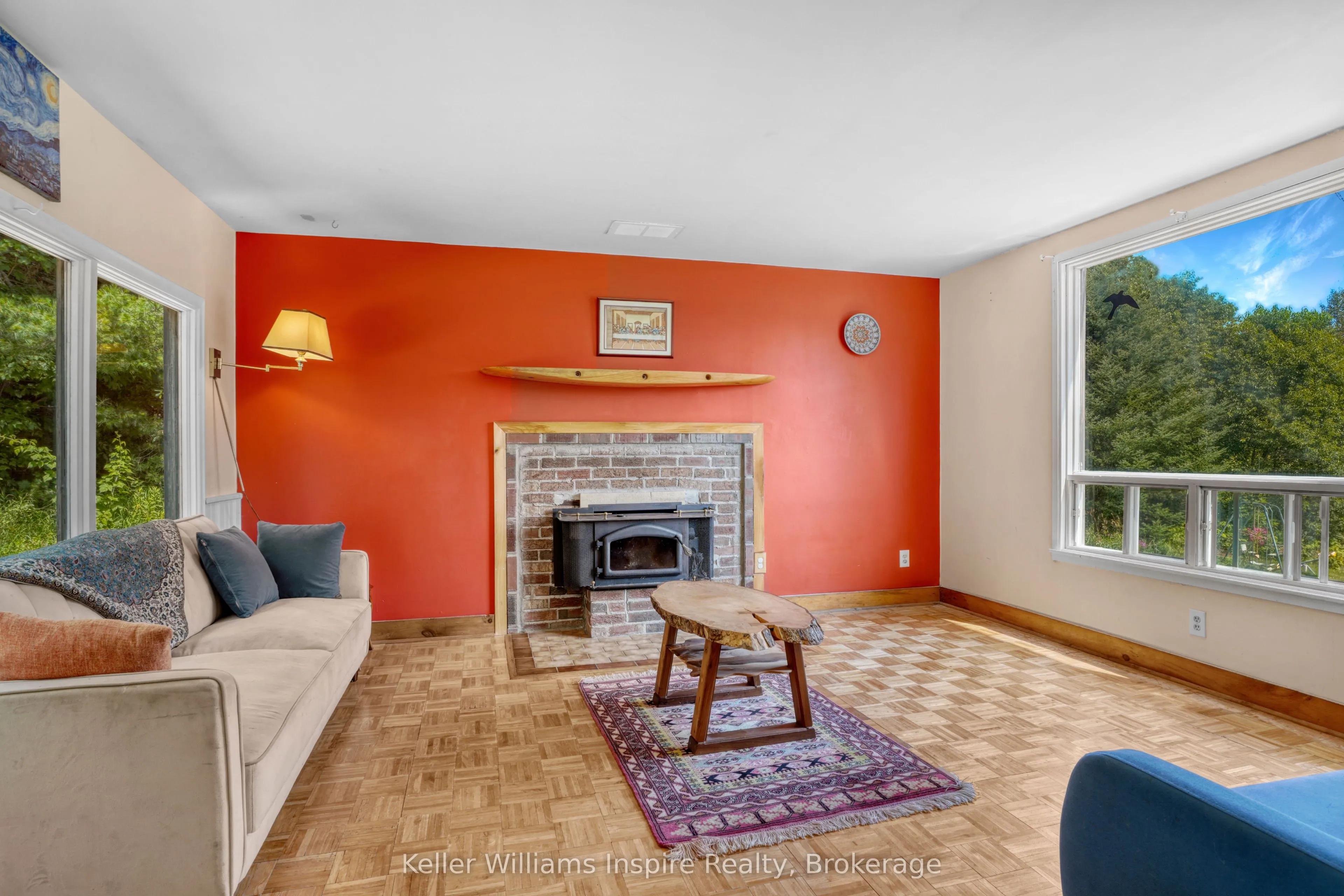 1794 East Road Loop