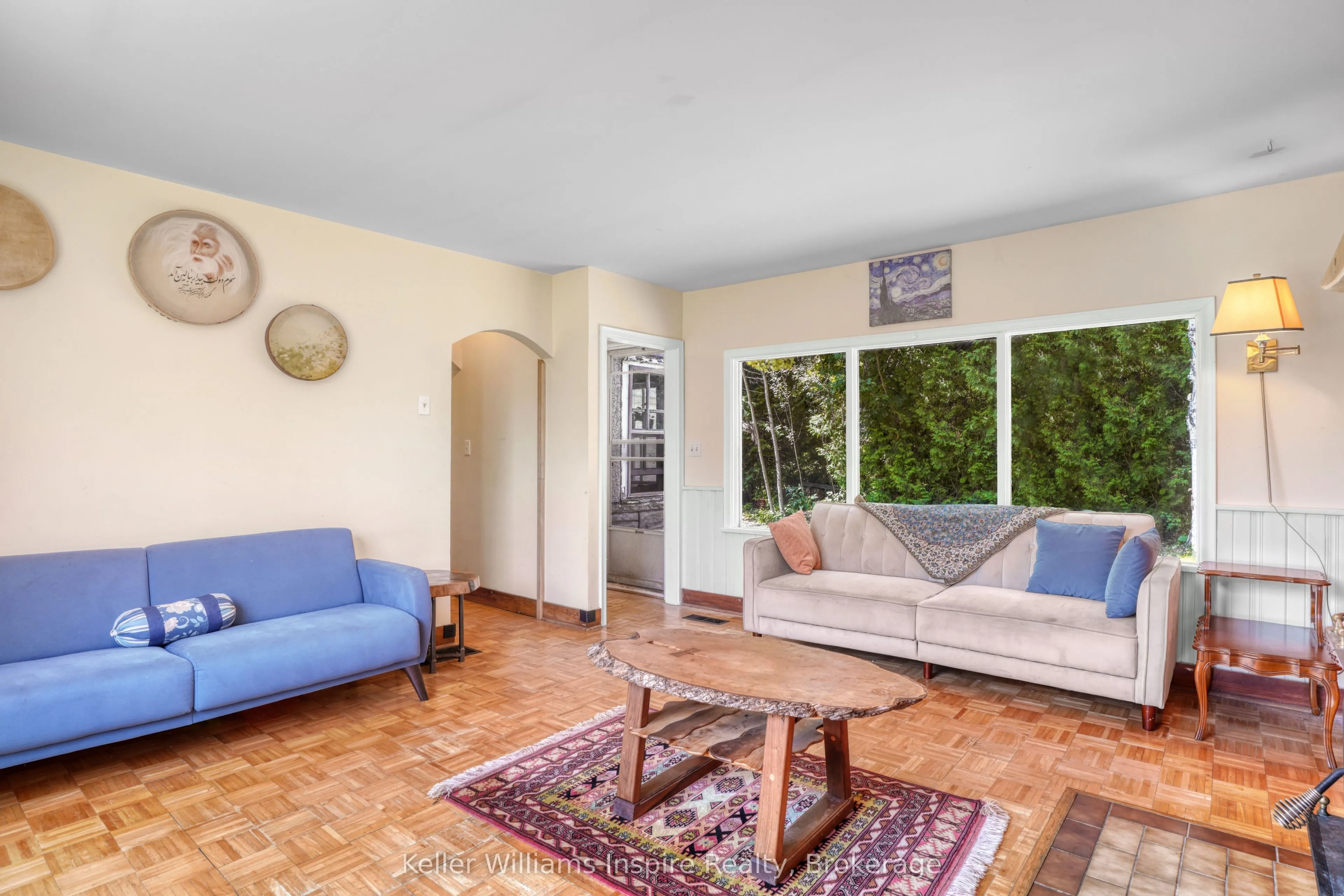 1794 East Road Loop