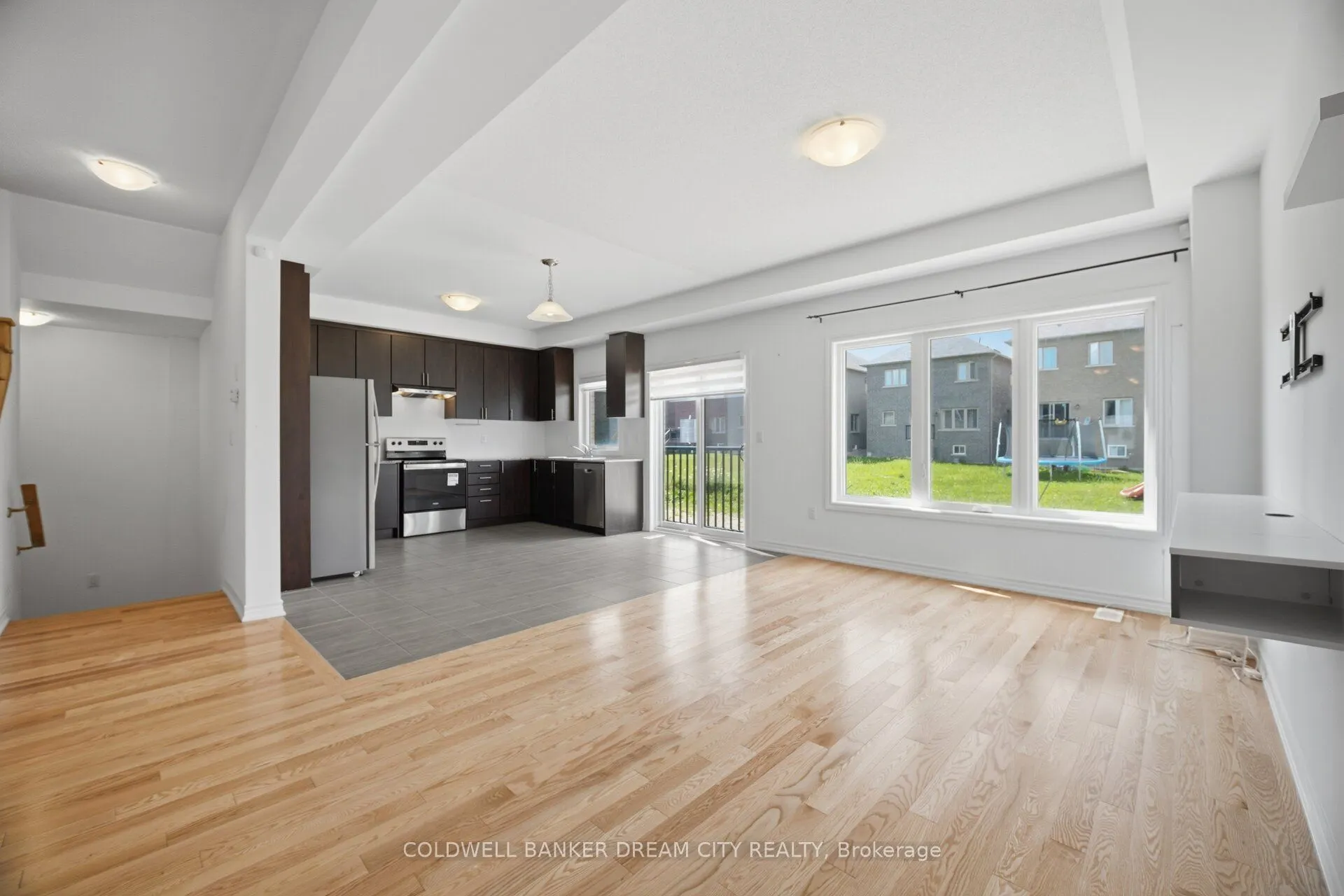 420 Vandusen Avenue