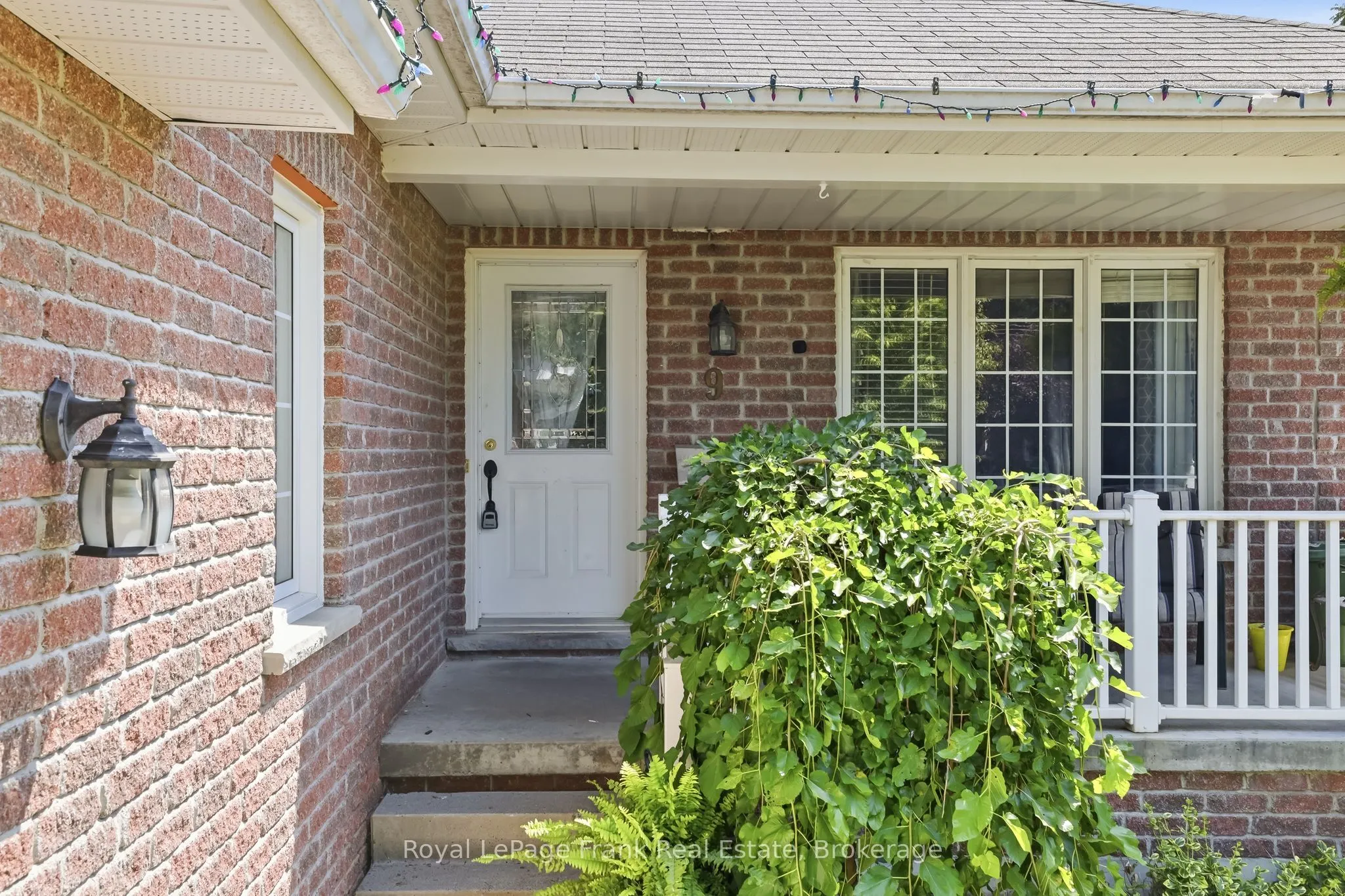 9 Durham Street W