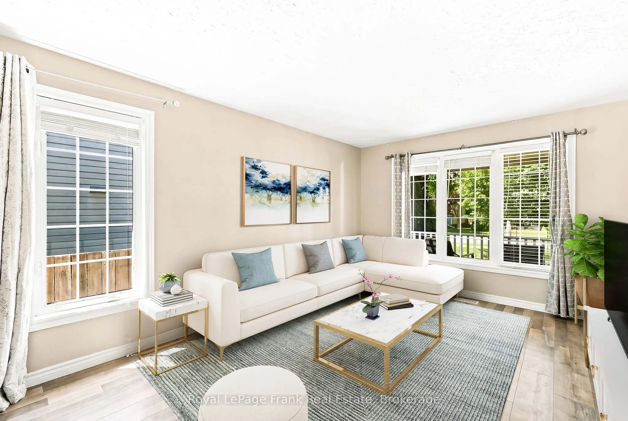 9 Durham Street W