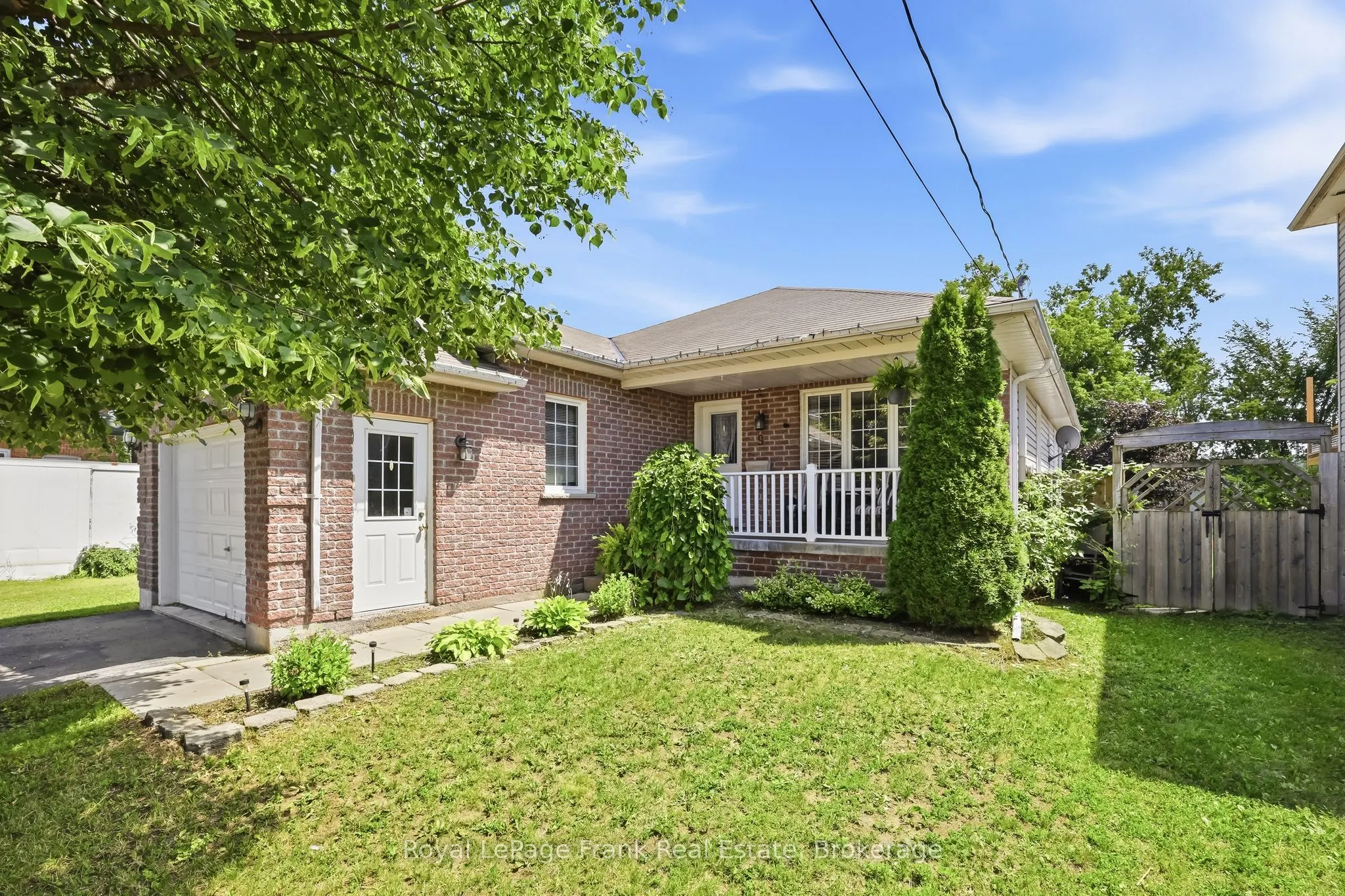 9 Durham Street W