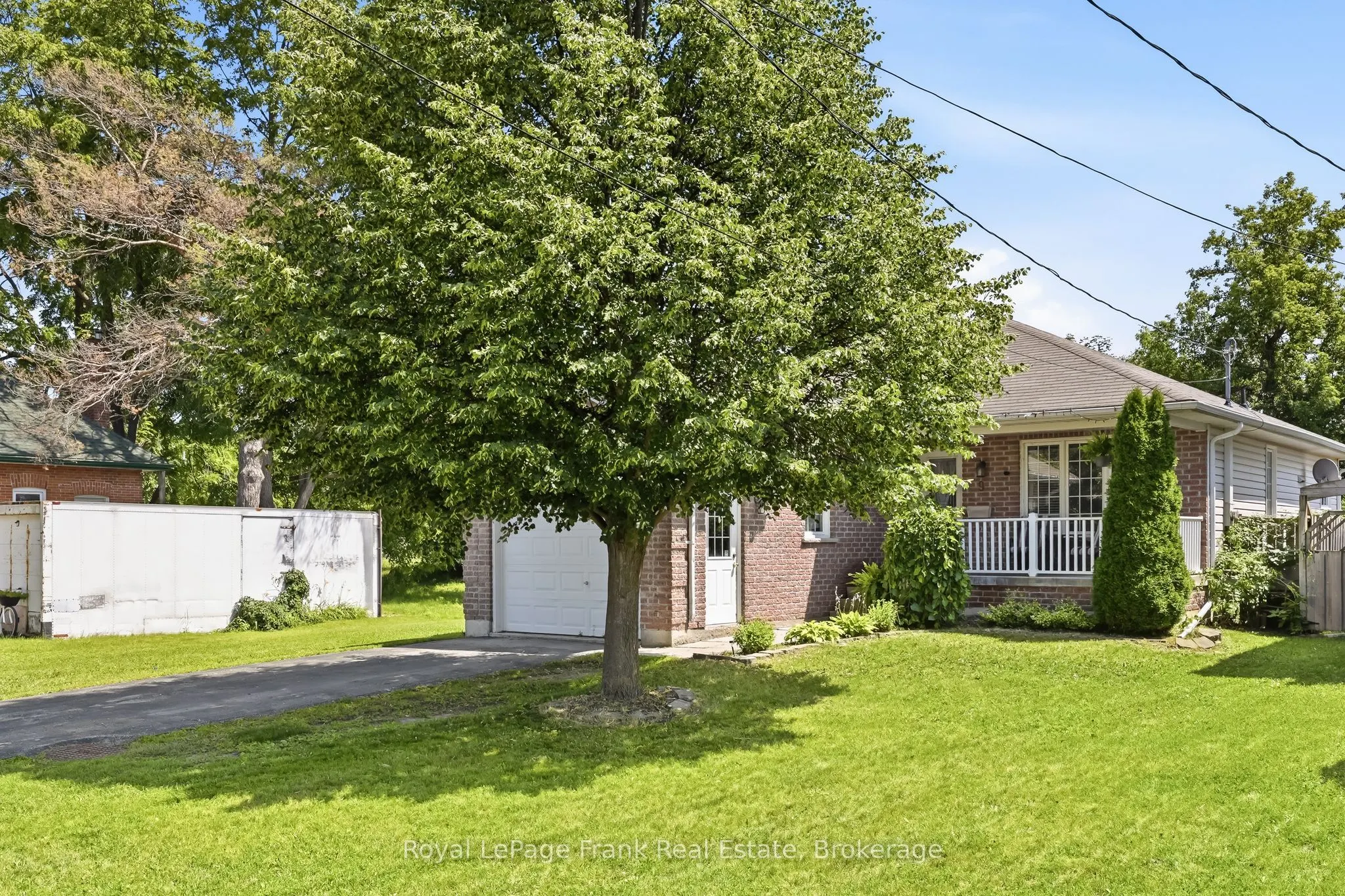 9 Durham Street W