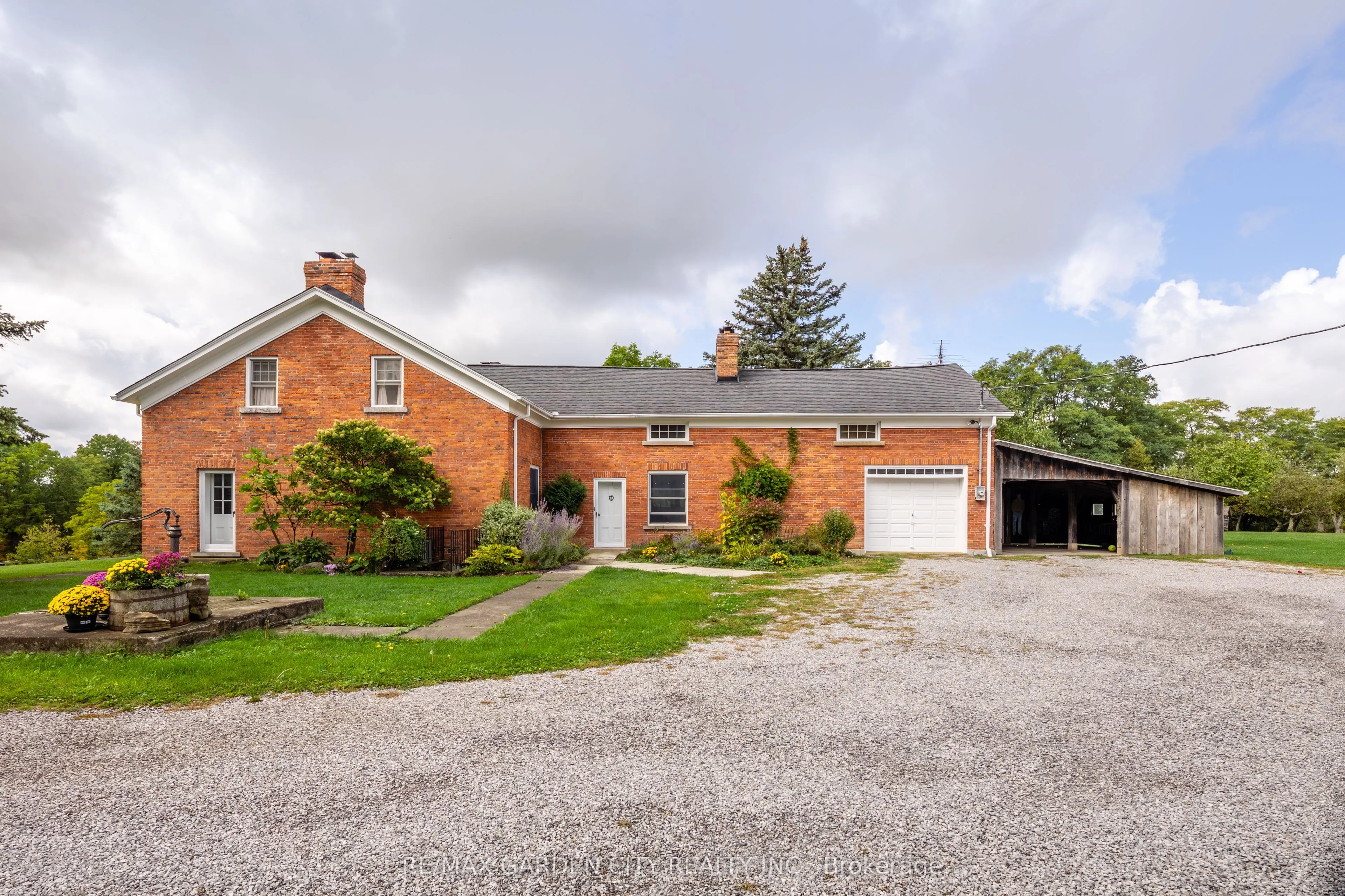 2432 Seburn Road
