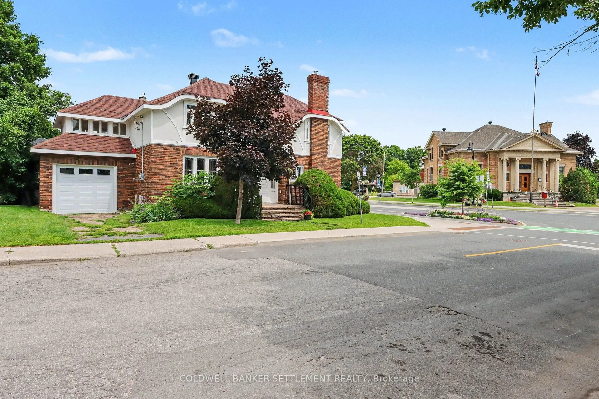 2 Gladstone Avenue