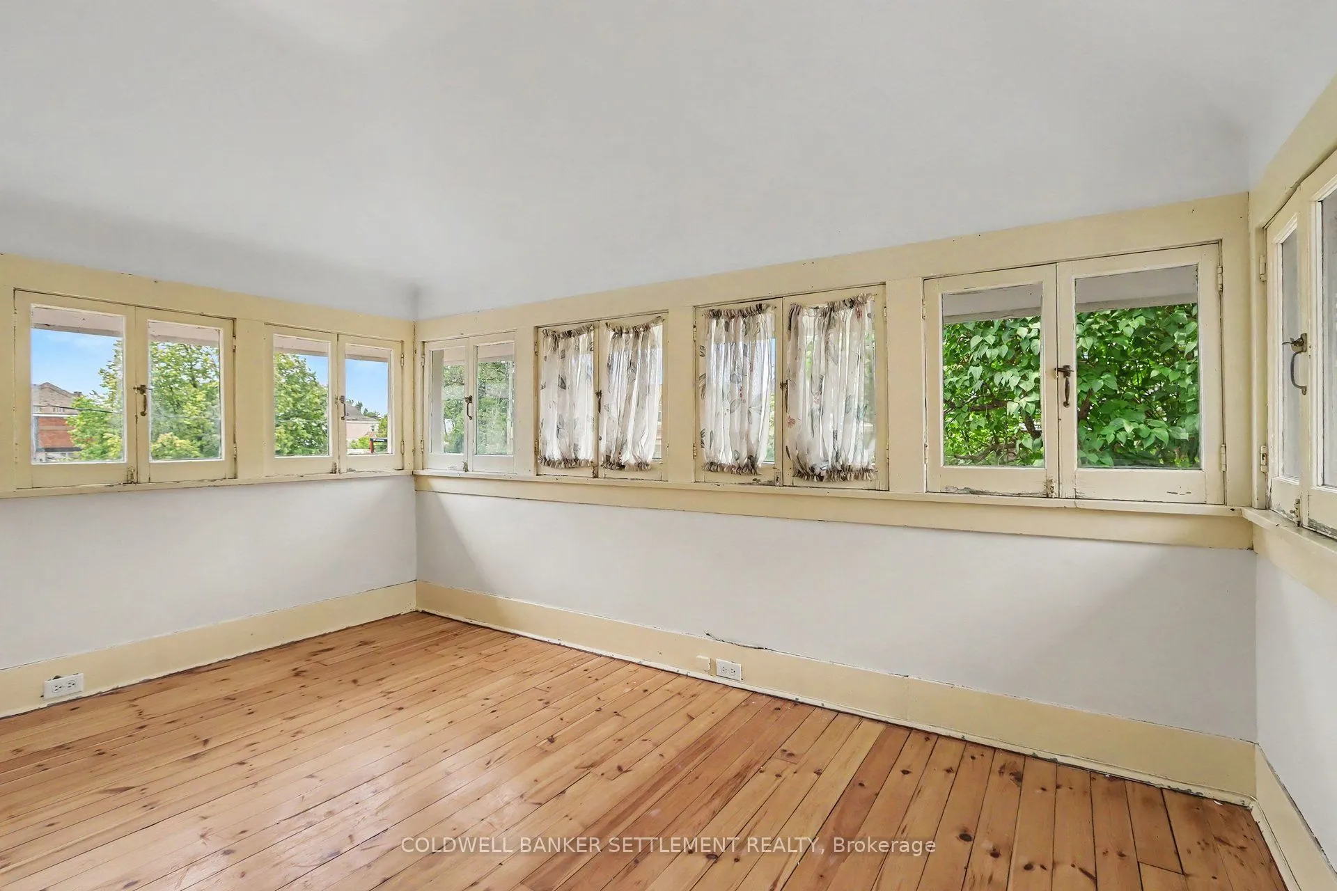 2 Gladstone Avenue