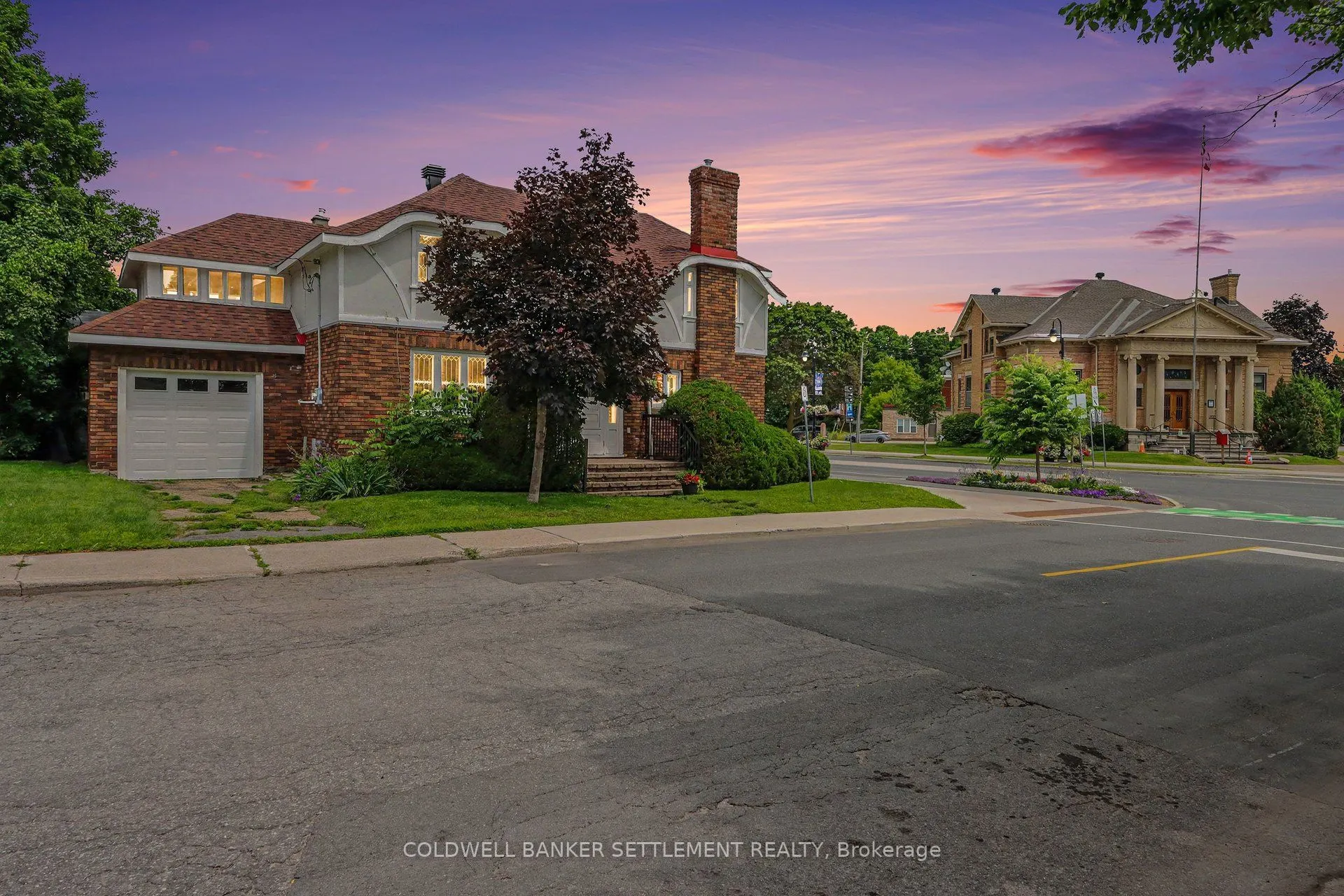 2 Gladstone Avenue