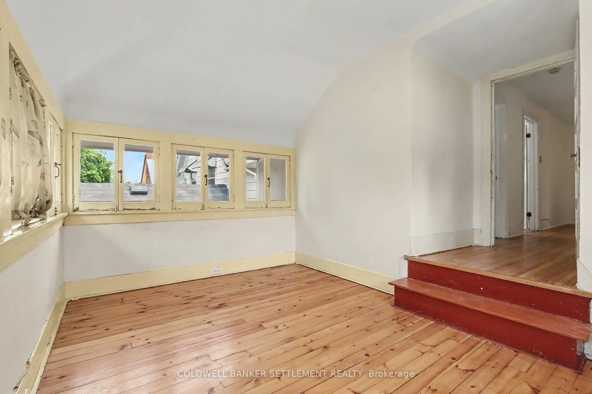 2 Gladstone Avenue