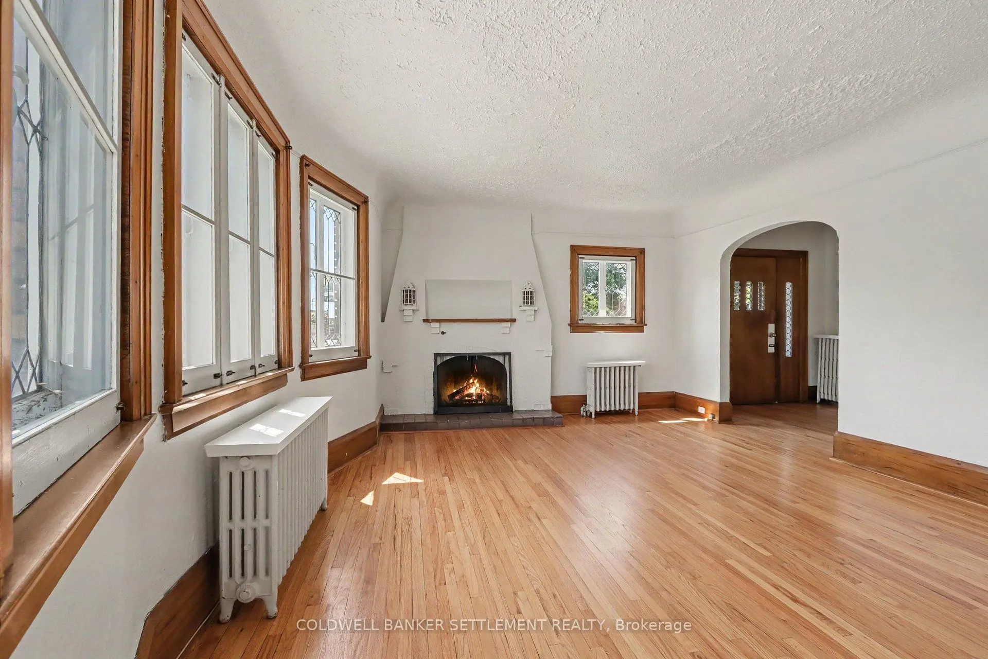 2 Gladstone Avenue