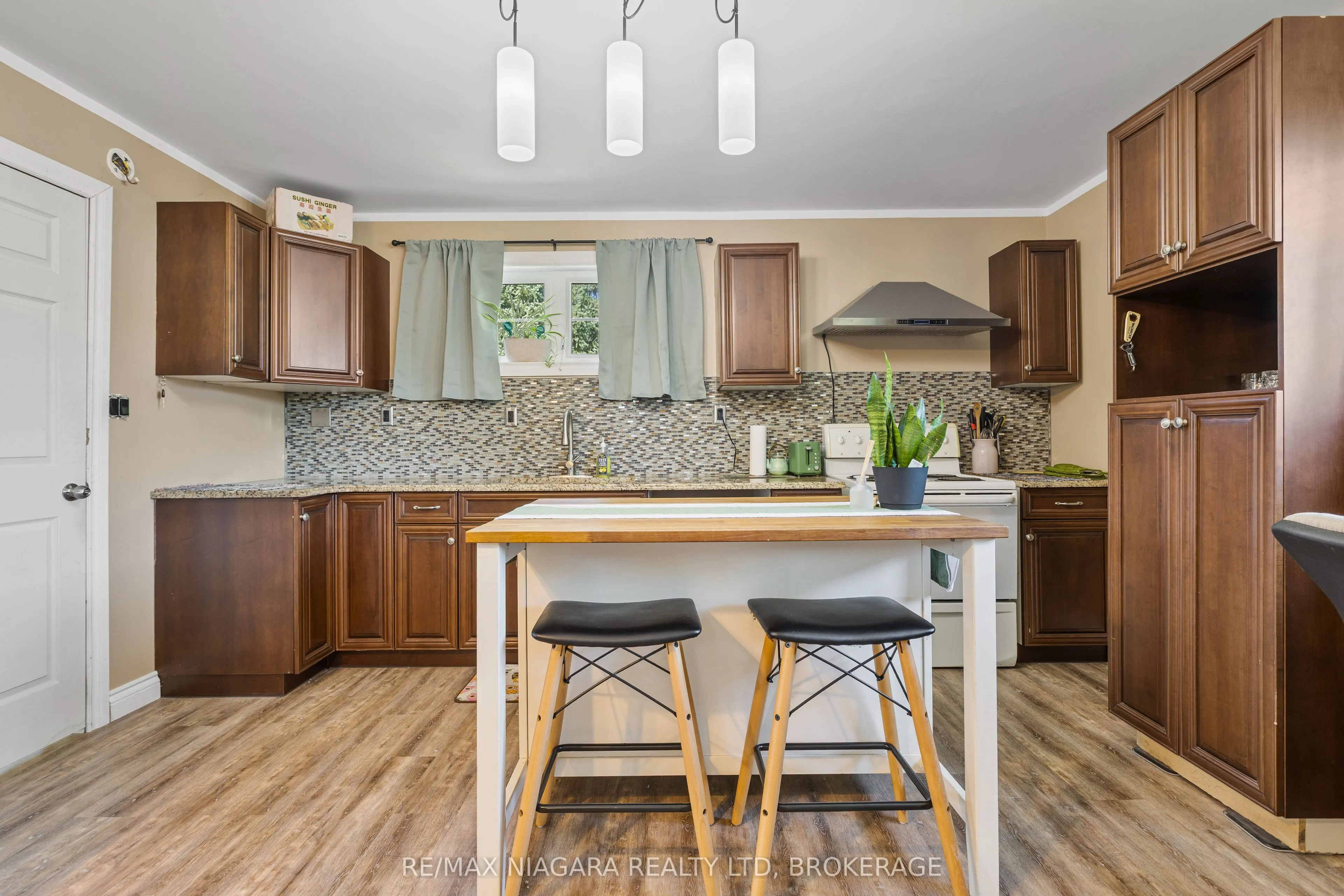 1 Linden Avenue