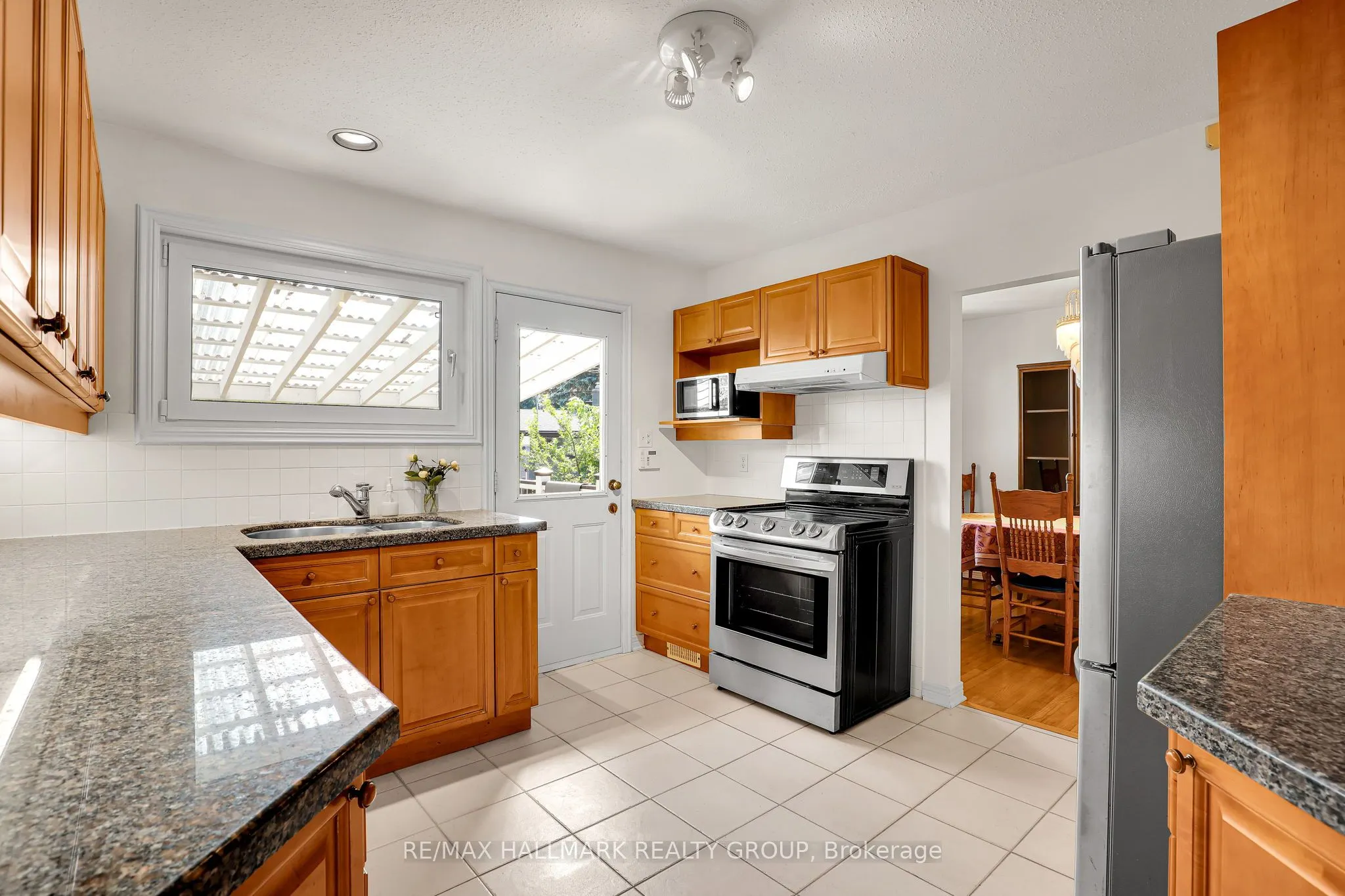 37 Lyall Street