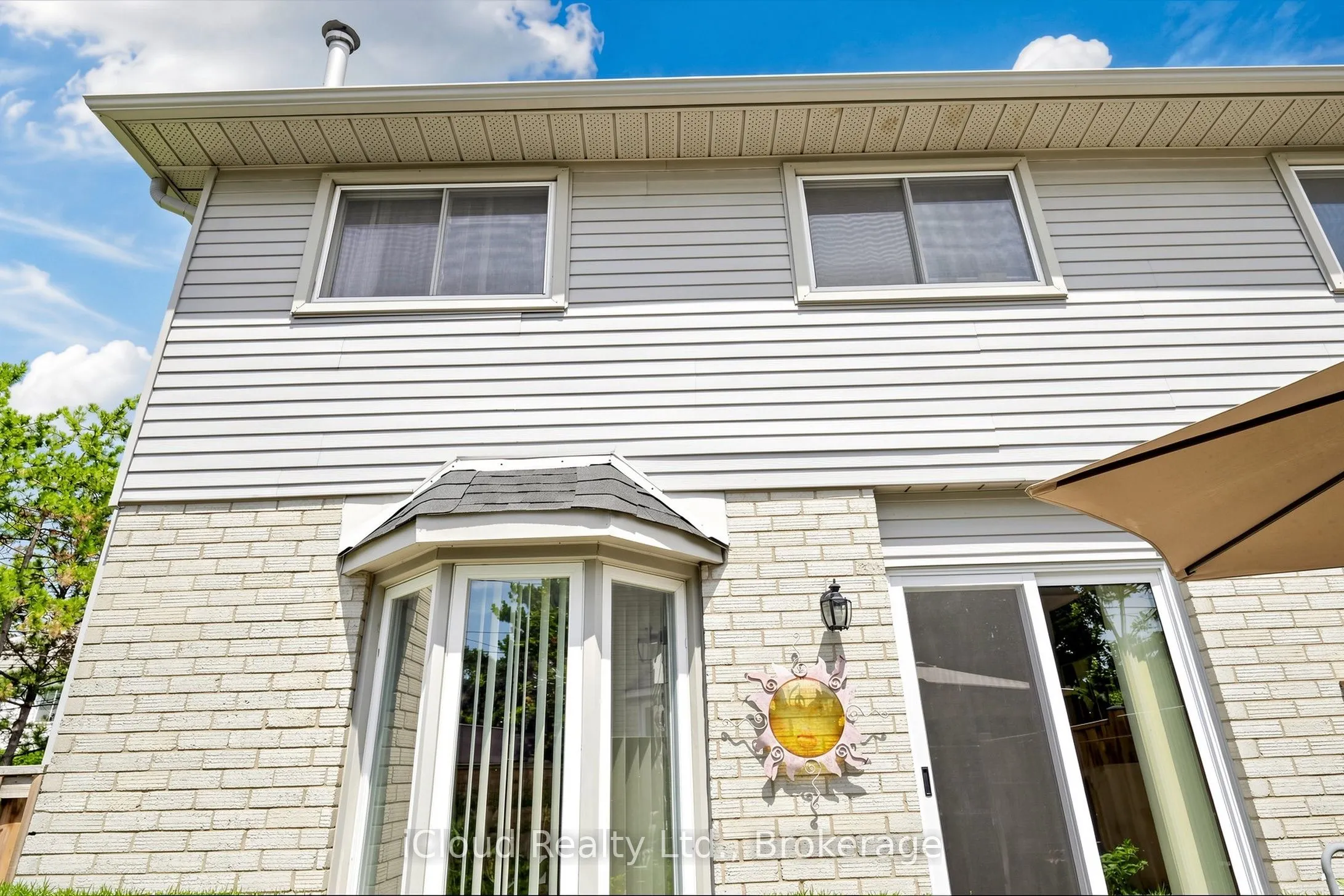 1 Royalwood Court #16