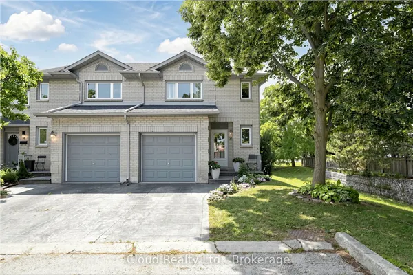 1 Royalwood Court