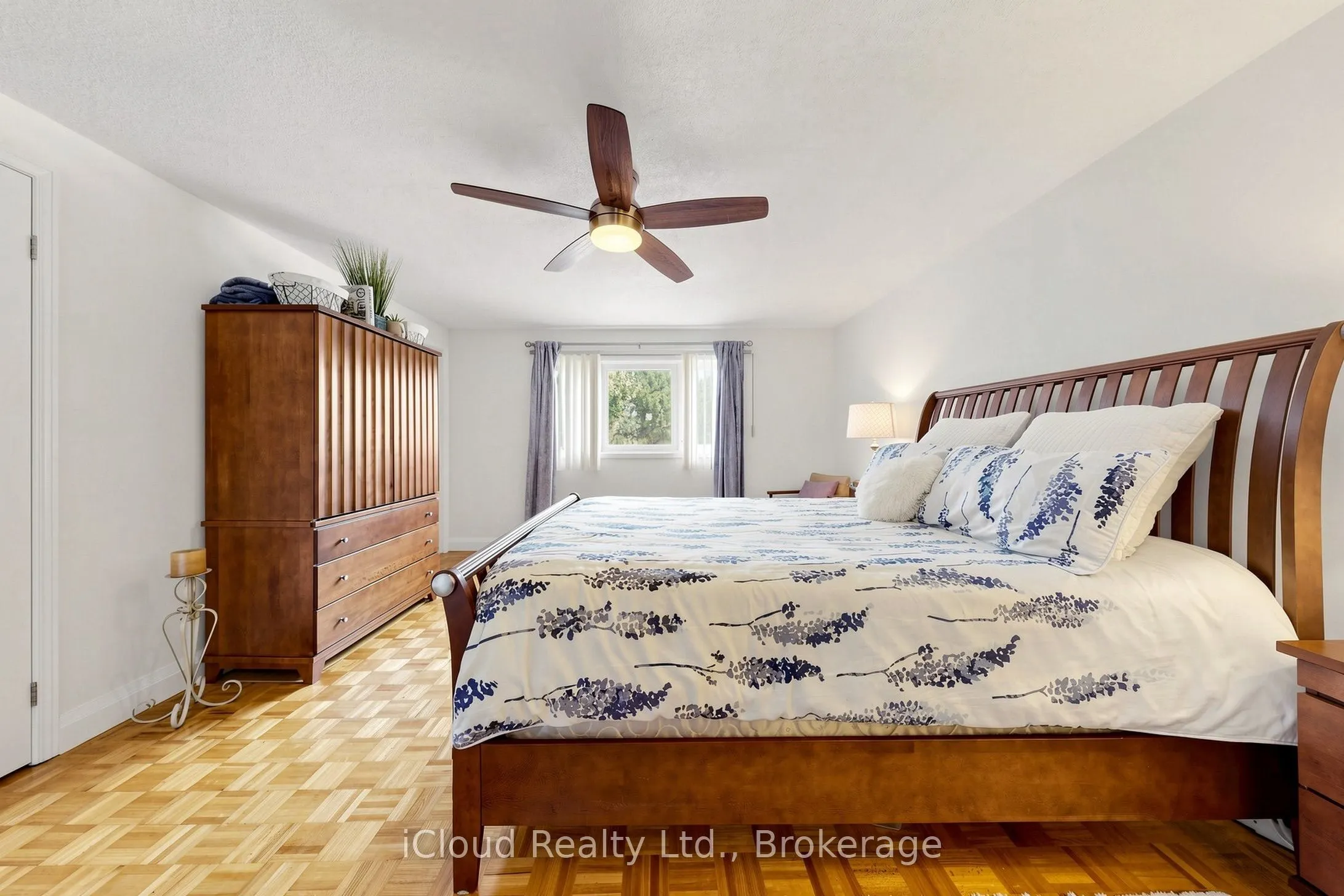 1 Royalwood Court #16