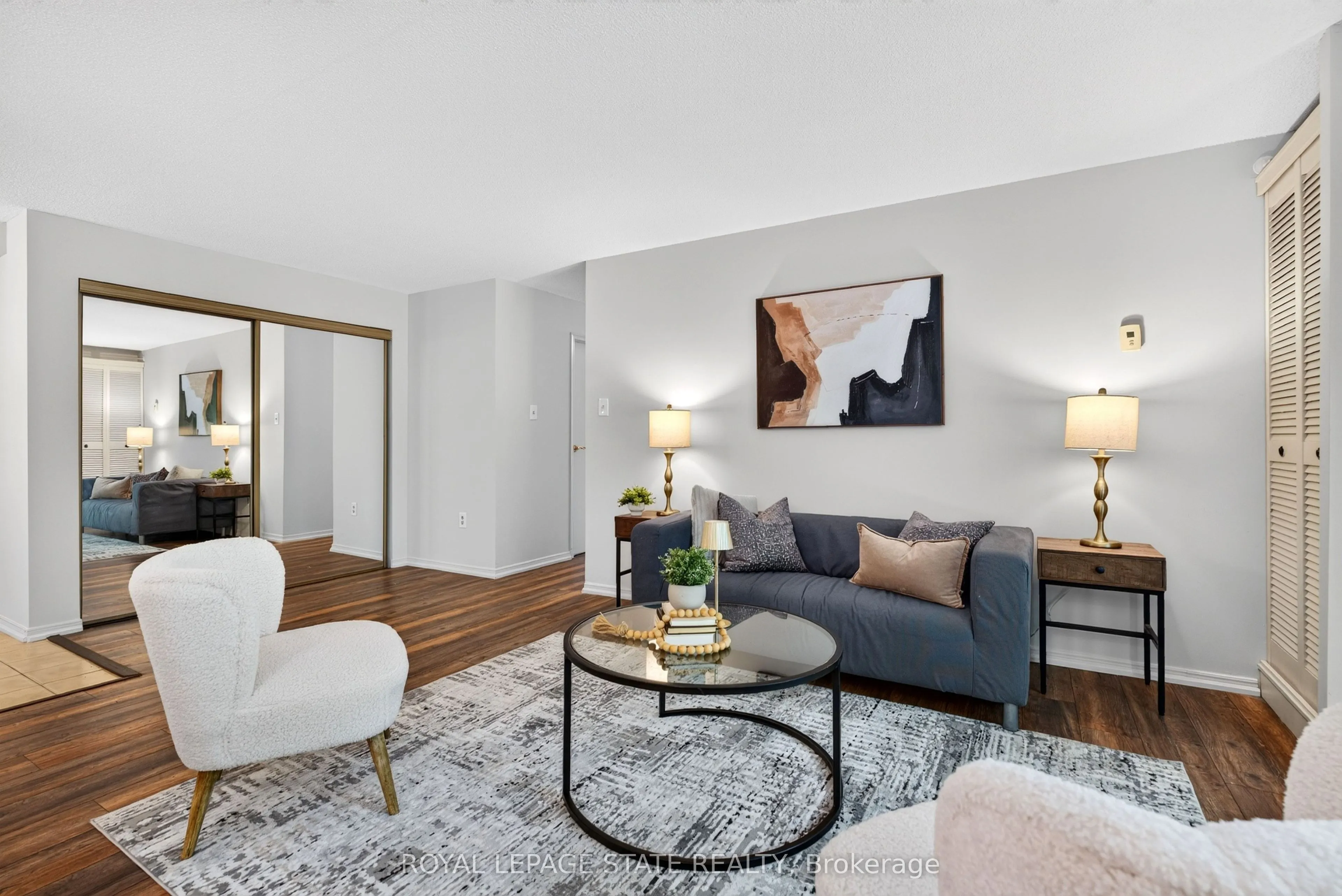 966 Queenston Road #203