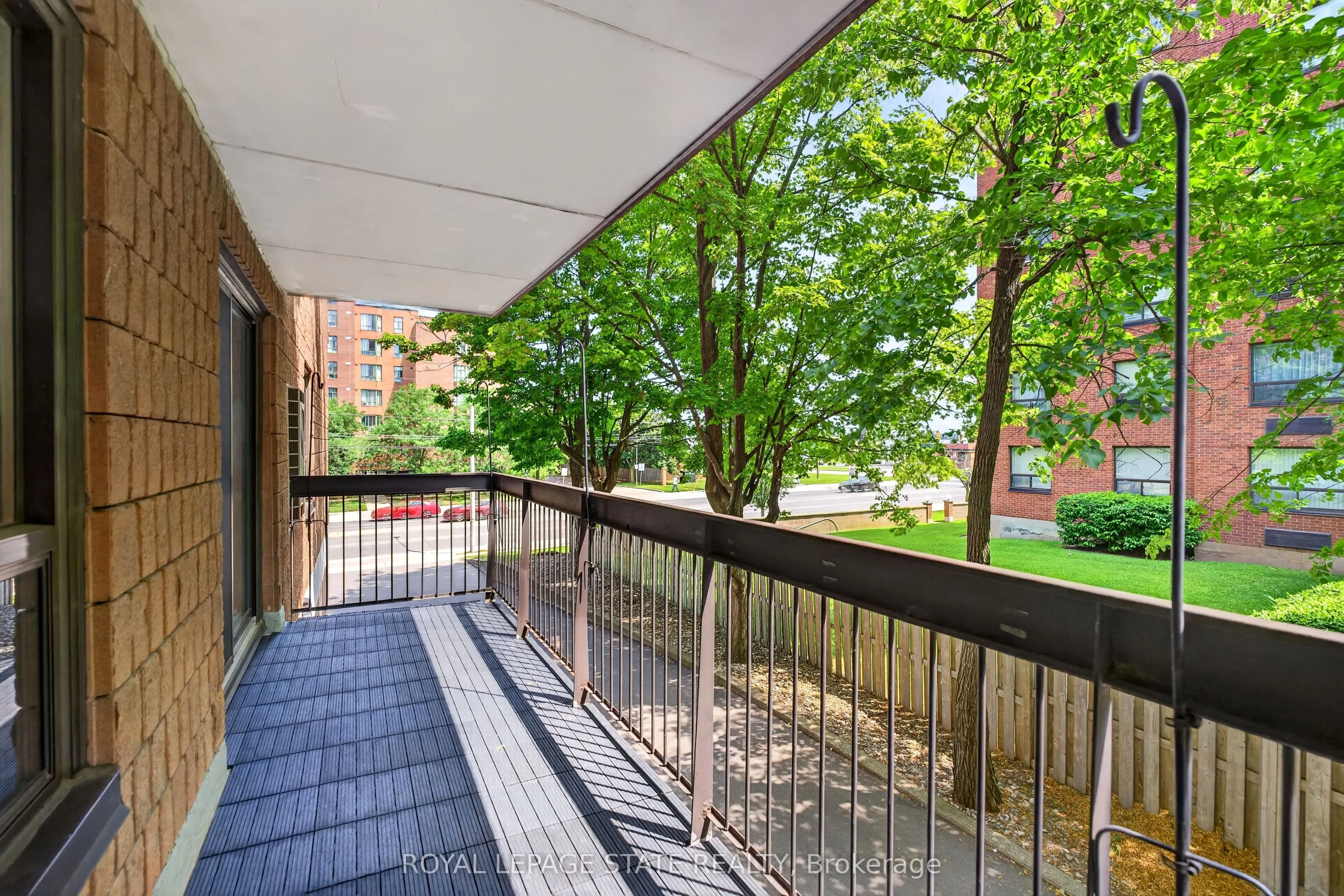 966 Queenston Road #203