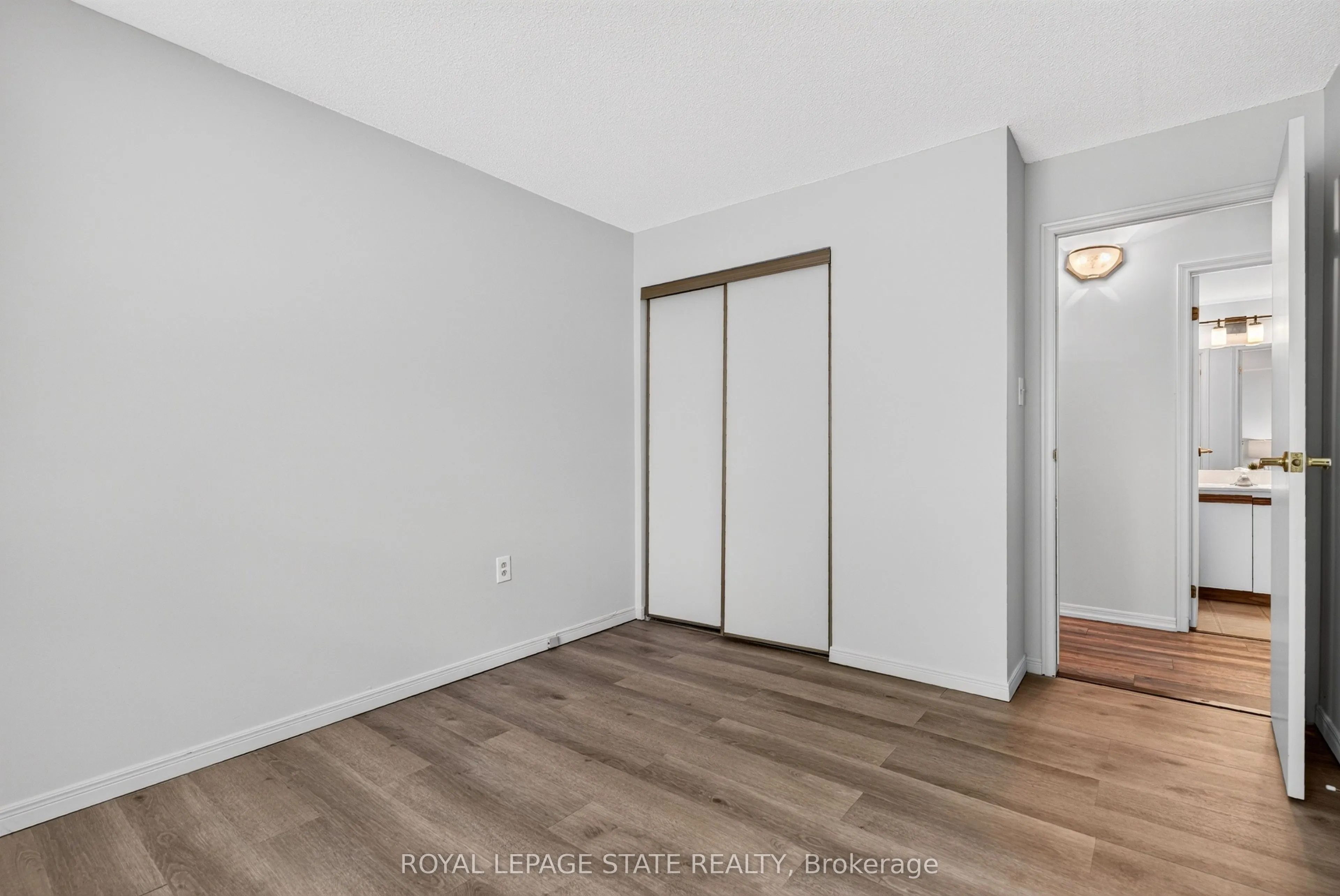 966 Queenston Road #203