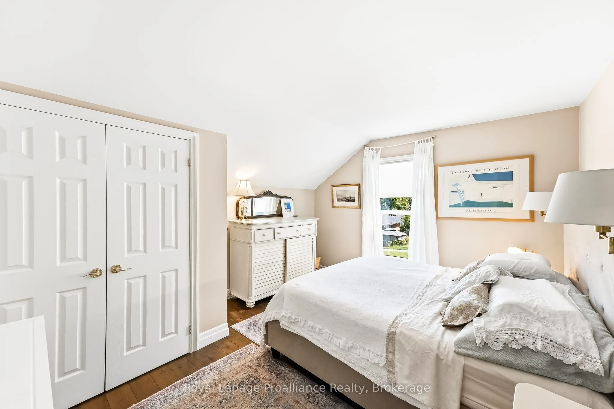 52 Bramley Street S