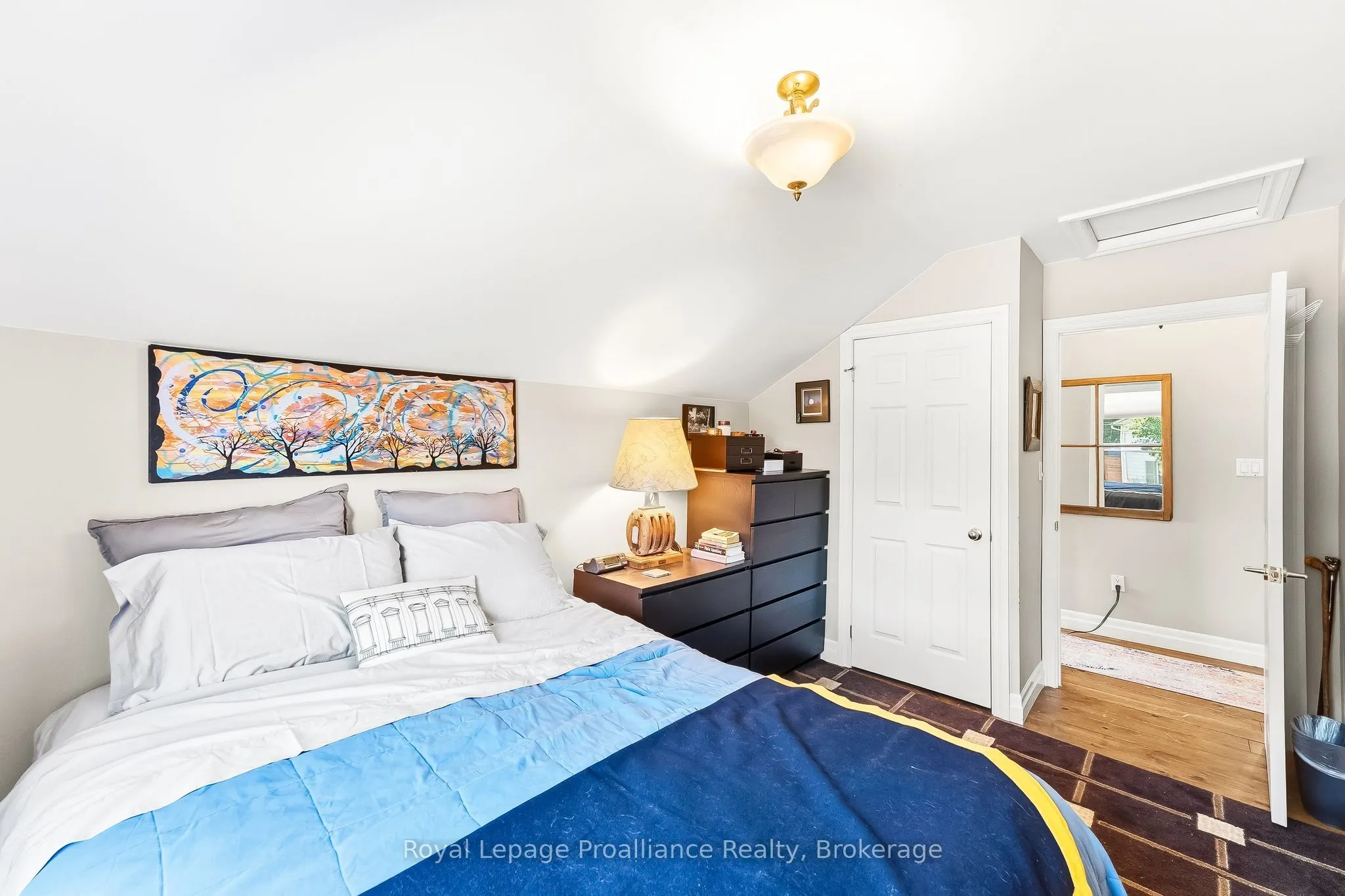 52 Bramley Street S