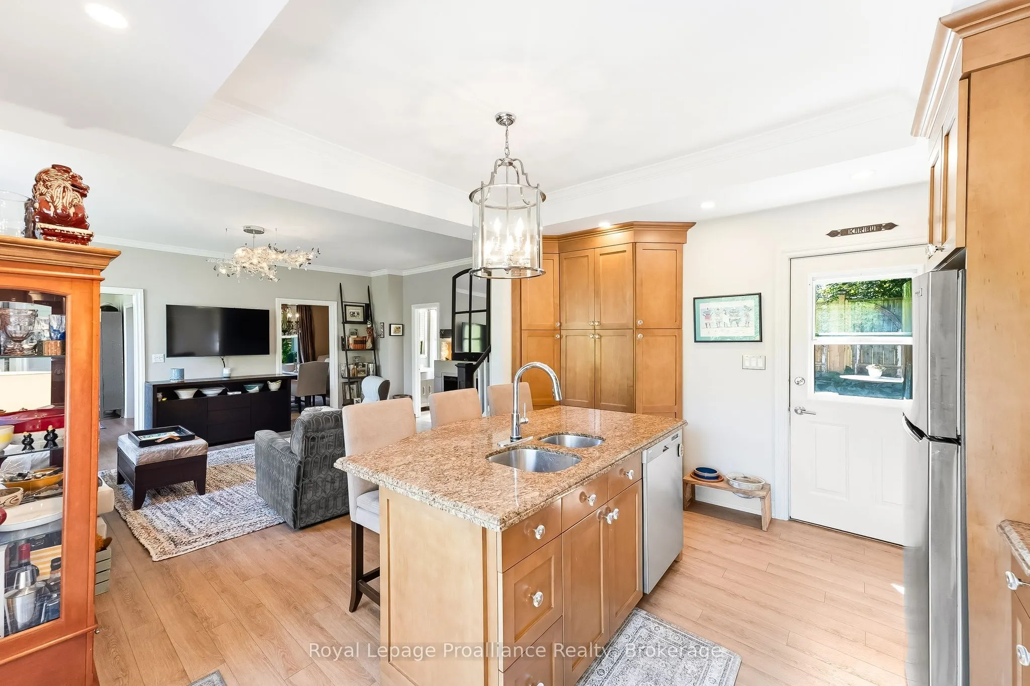 52 Bramley Street S