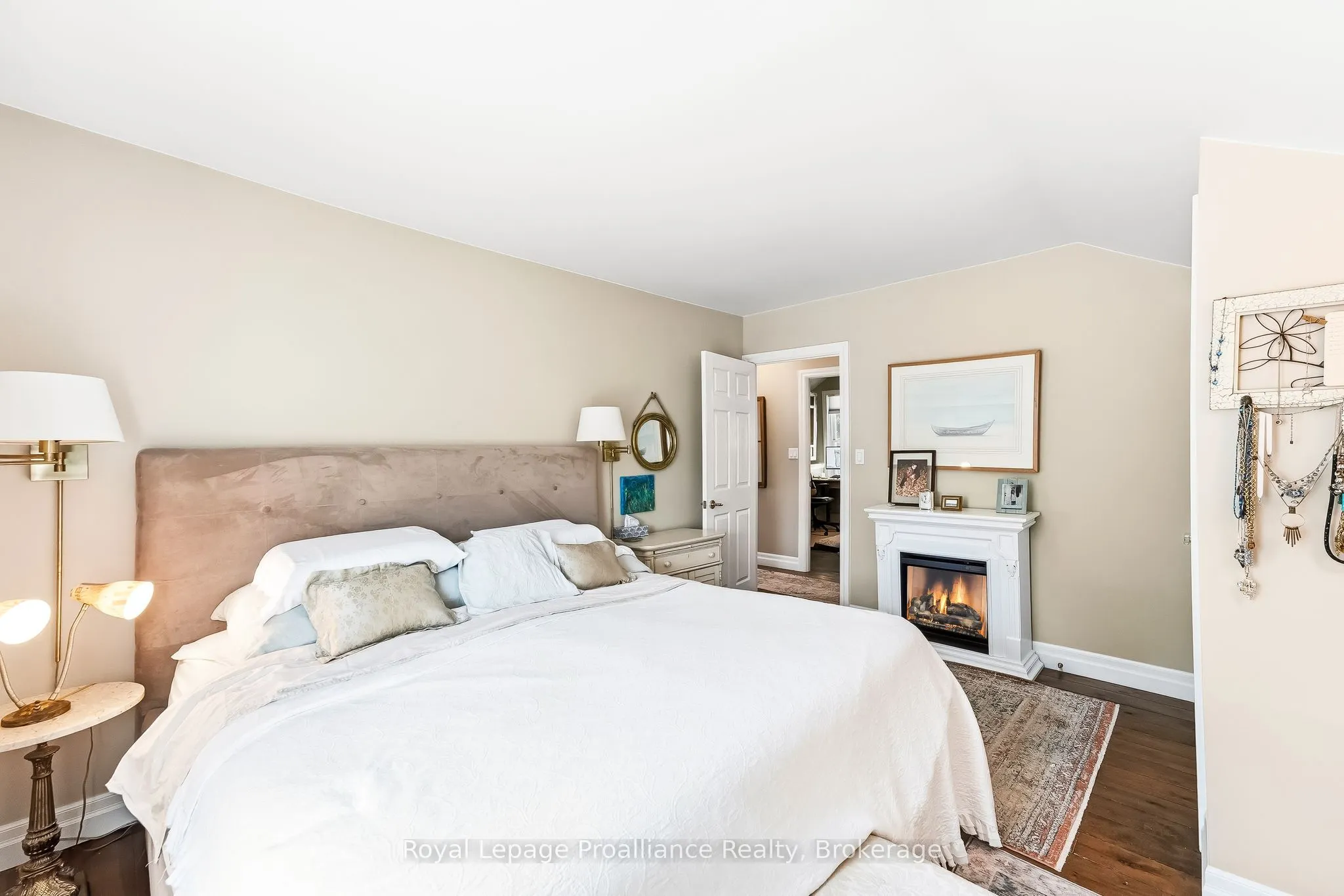 52 Bramley Street S